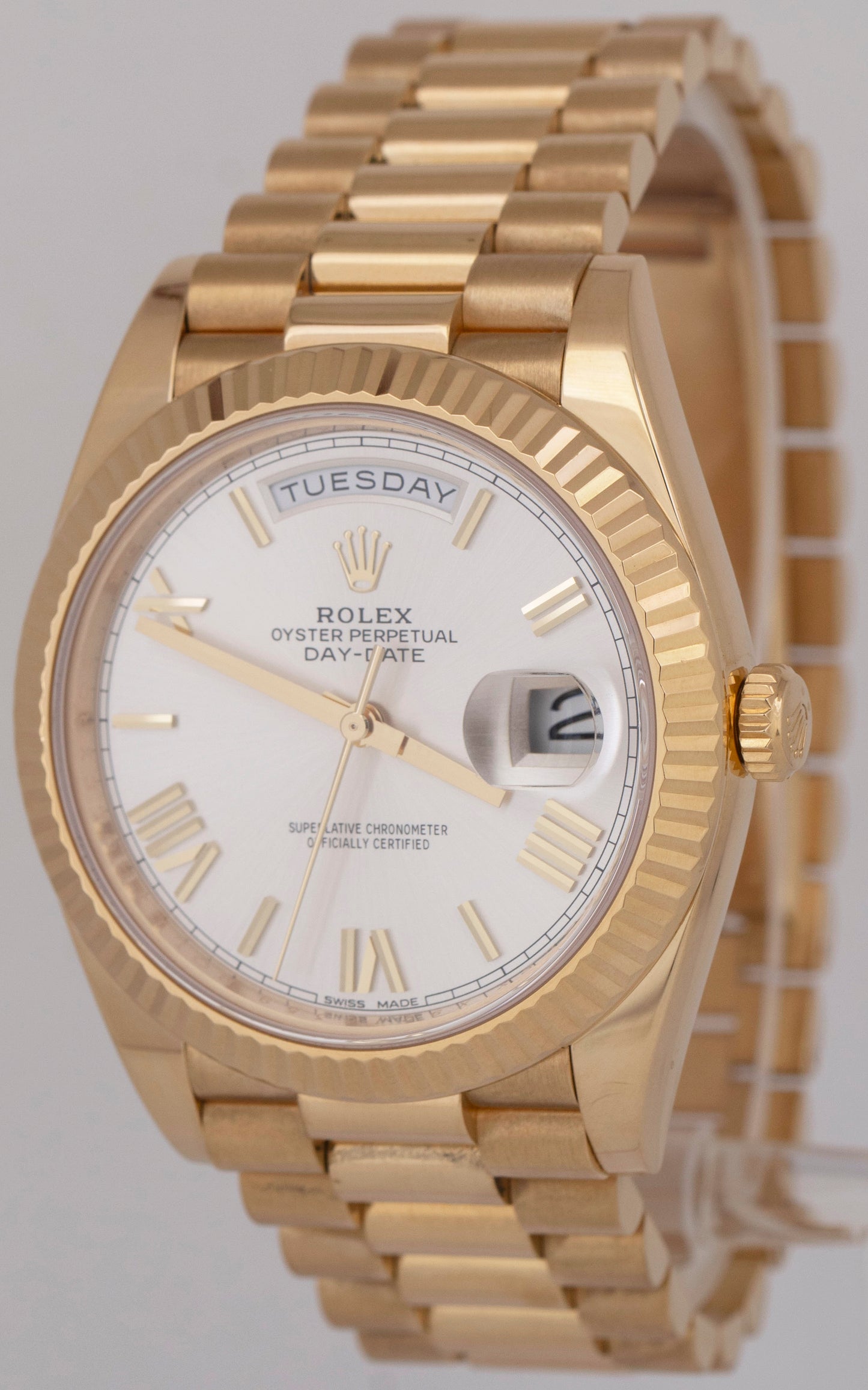 MINT PAPERS Rolex Day-Date President 40mm Silver Roman 18K Gold Watch 228238 BOX