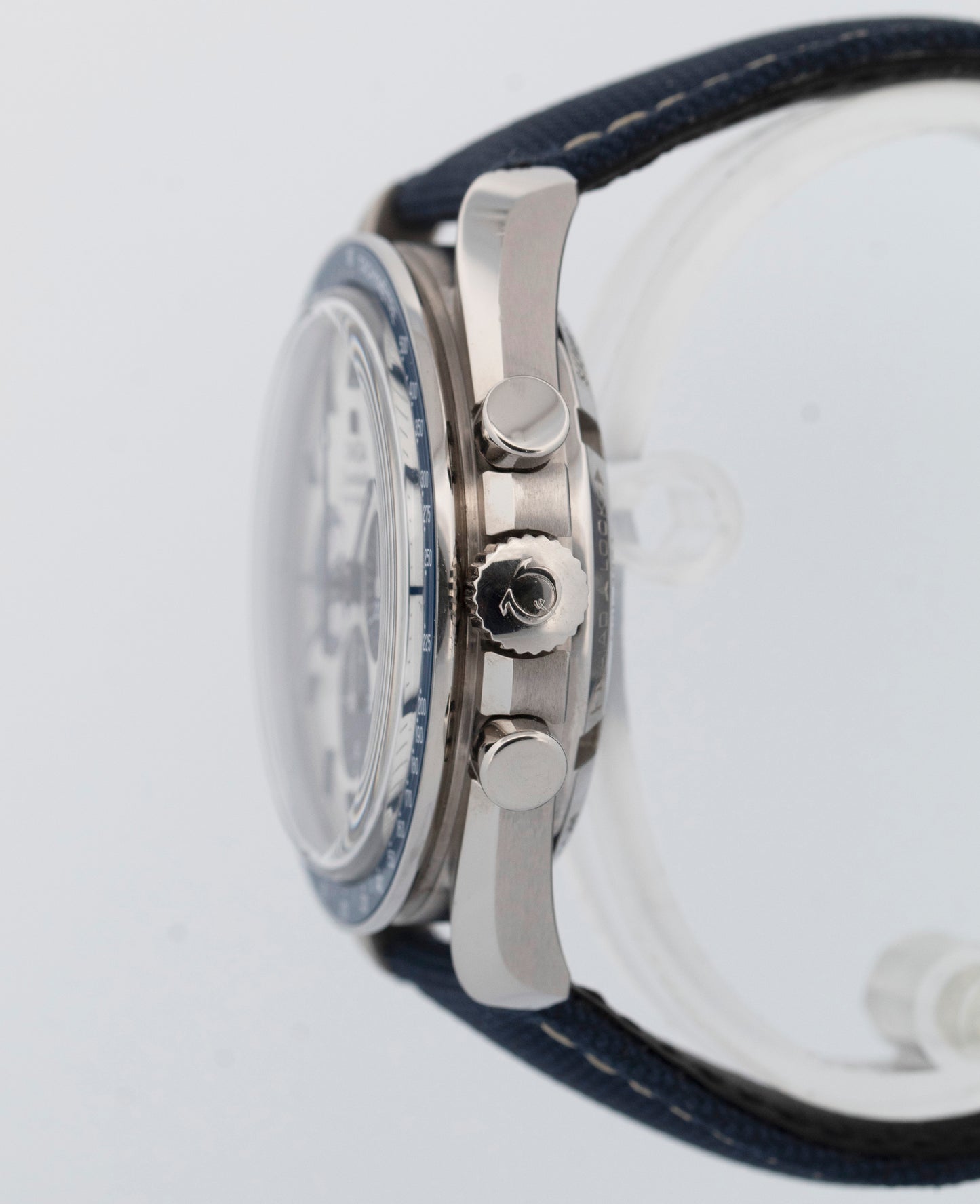 2024 PAPERS Omega Speedmaster SILVER SNOOPY AWARD BLUE 310.32.42.50.02.001 BOX