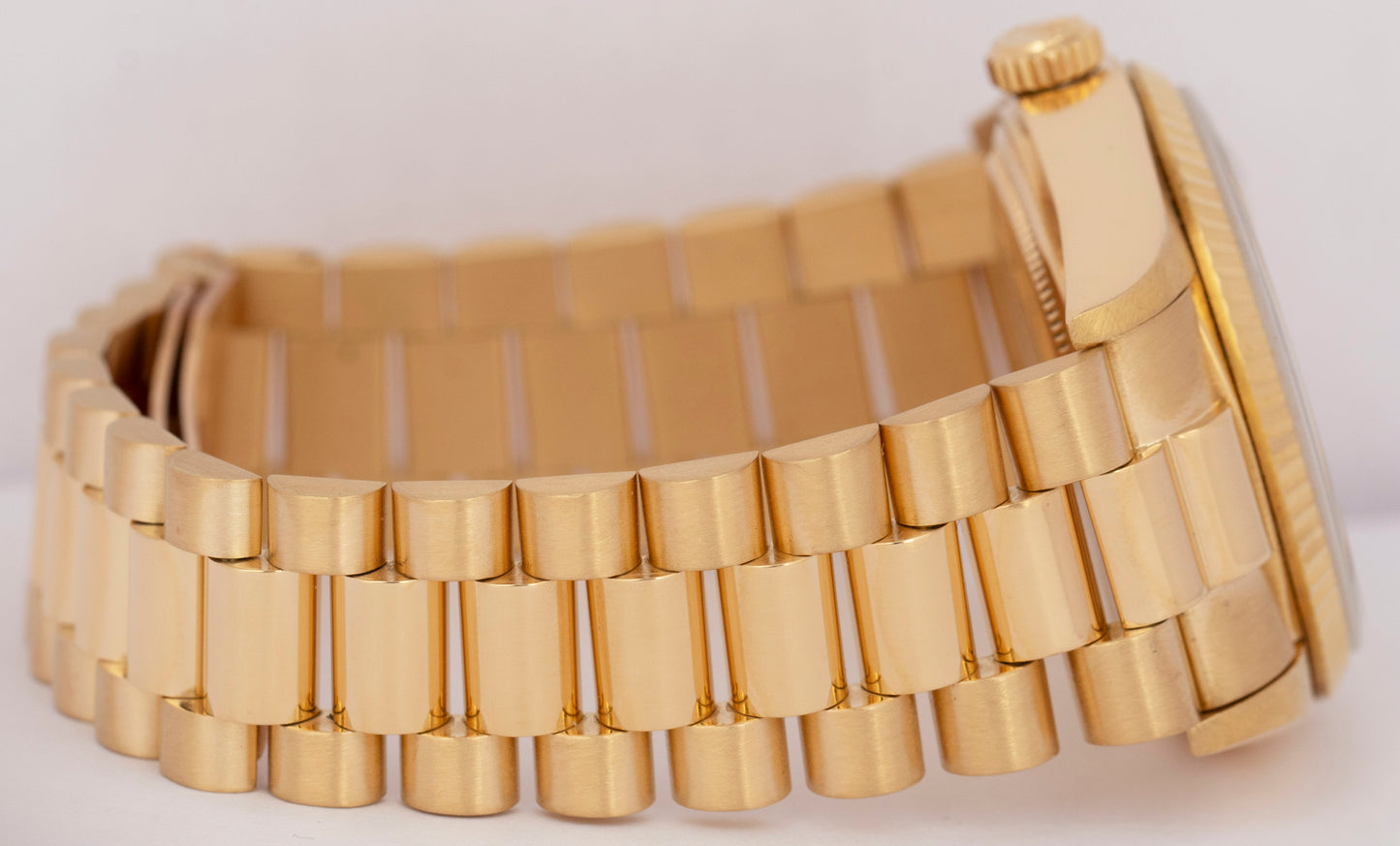 MINT Rolex Day-Date President Champagne 36mm Fluted 18K Yellow Gold Watch 18038