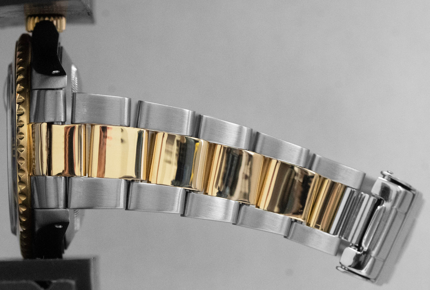 Rolex Submariner Date 40mm BLUE MOP DIAMOND Two-Tone 18K Gold Steel 16613 Watch