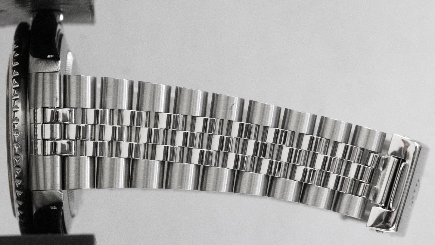 Rolex GMT-Master II 40mm Coke Red Black Stainless Steel Jubilee Date 16710 Watch