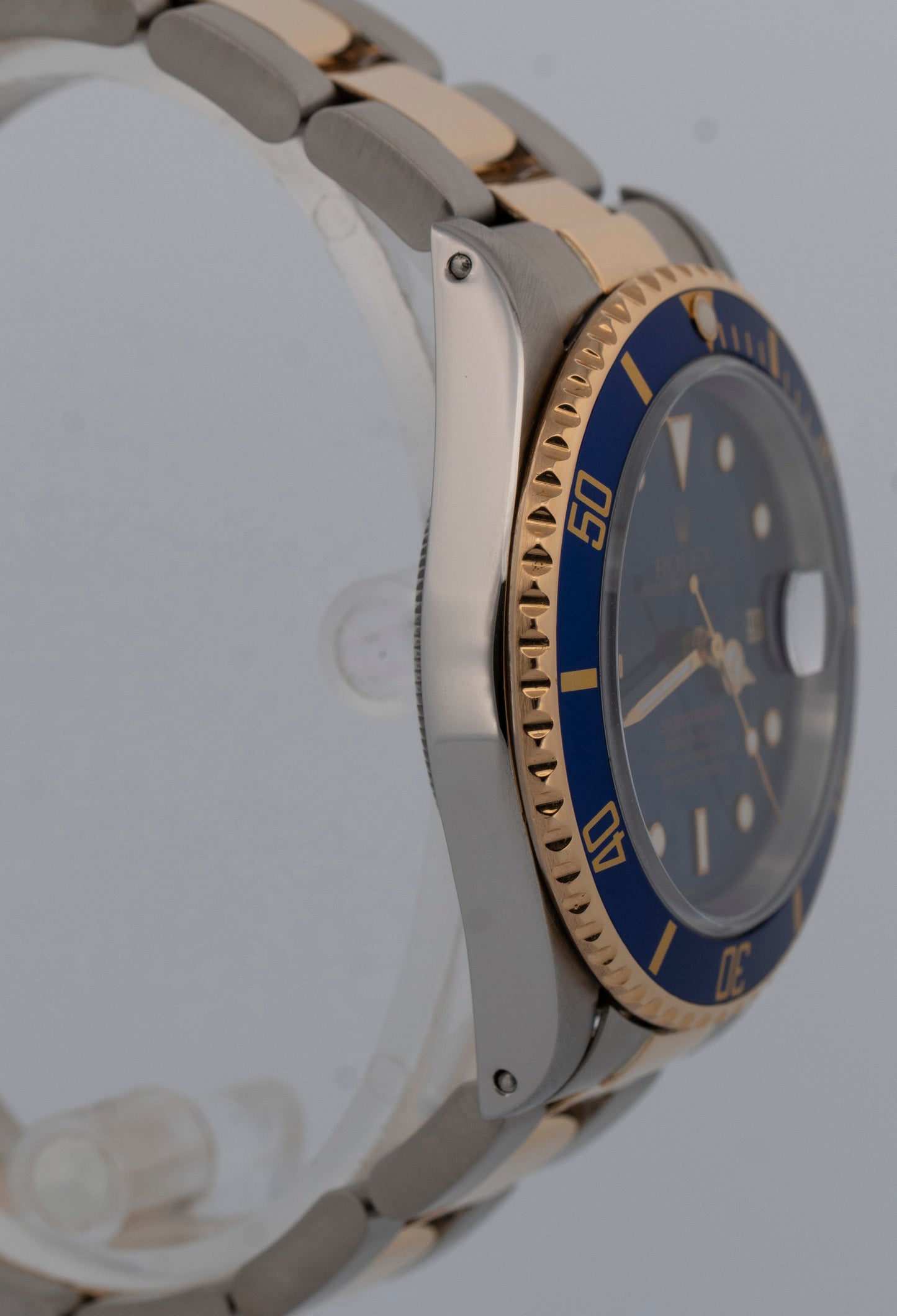 Rolex Submariner Date 40mm BLUE Two-Tone 18K Gold Stainless Steel 16613 Watch