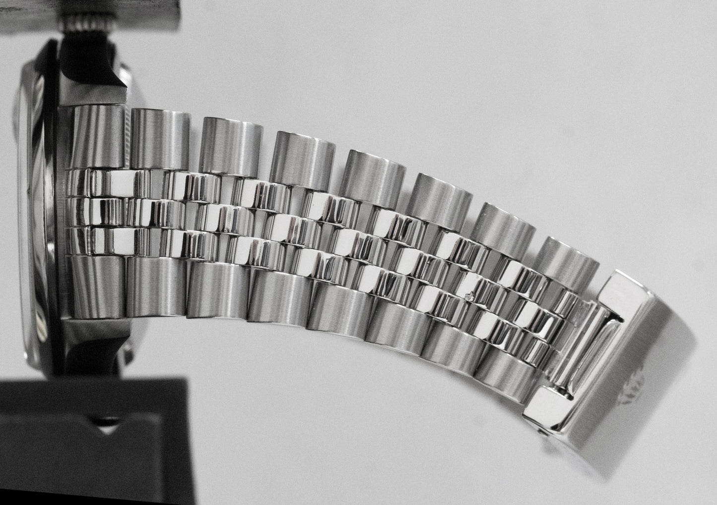 Rolex DateJust 36mm Silver Stainless Jubilee NO-HOLES Automatic Watch 16200