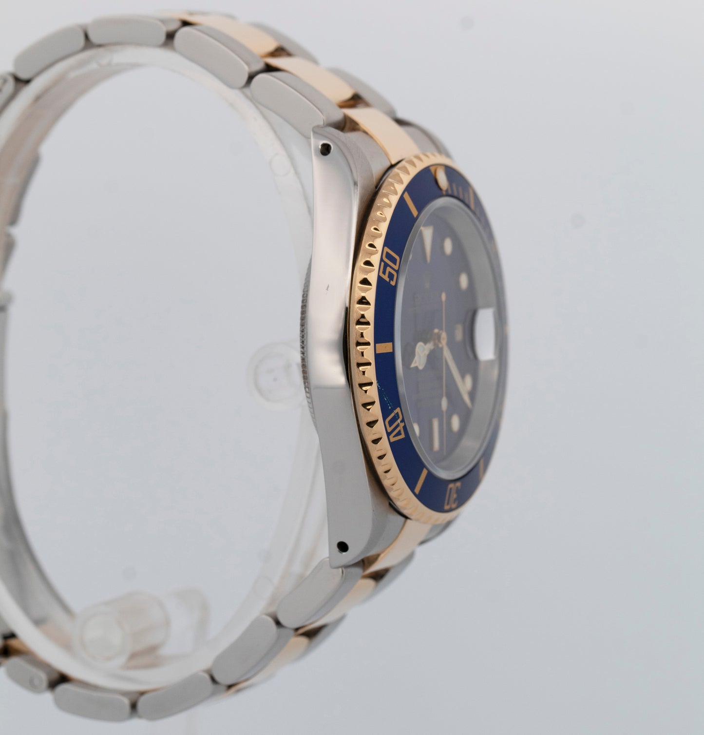 Rolex Submariner Date 40mm BLUE Two-Tone 18K Gold Stainless Steel 16613 Watch