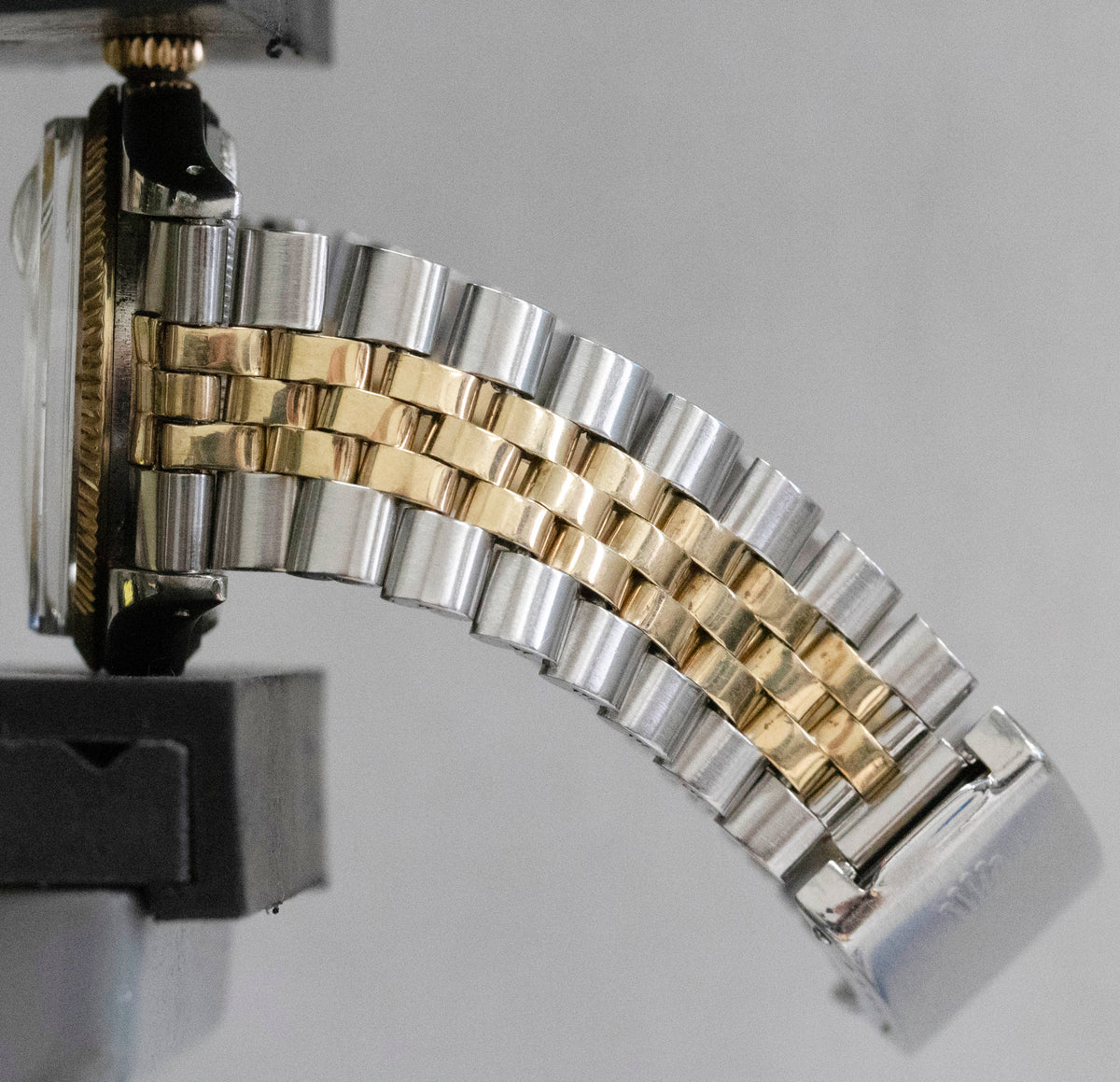 Unpolished Rolex DateJust 6605 Two-Tone Steel Gold Roulette Red 36mm Watch