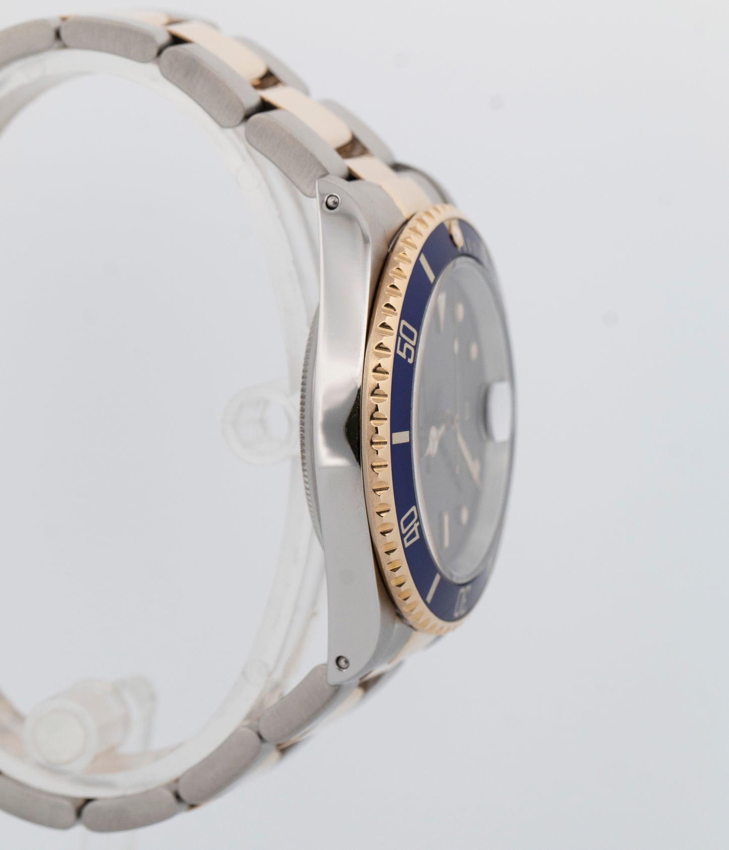 Rolex Submariner Date 40mm BLUE Two-Tone 18K Gold Stainless Steel 16613 Watch