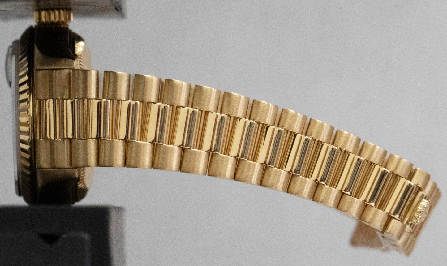 Rolex DateJust President 26mm CHAMPAGNE 18K Yellow Gold Fluted Watch 79178