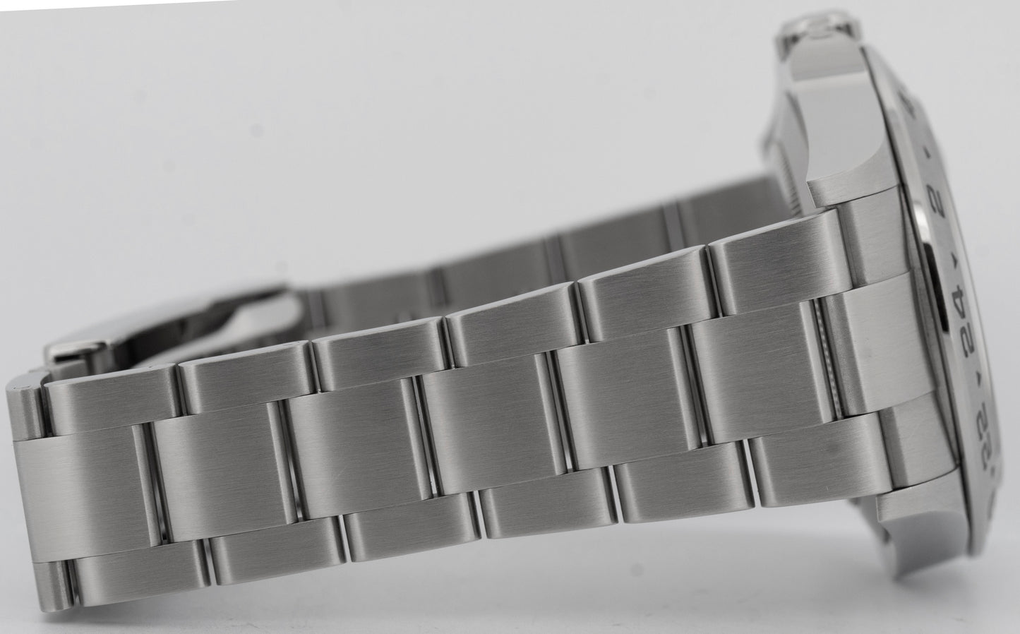 PAPERS Rolex Explorer II 42mm POLAR WHITE Date GMT Steel 226570 Watch BOX