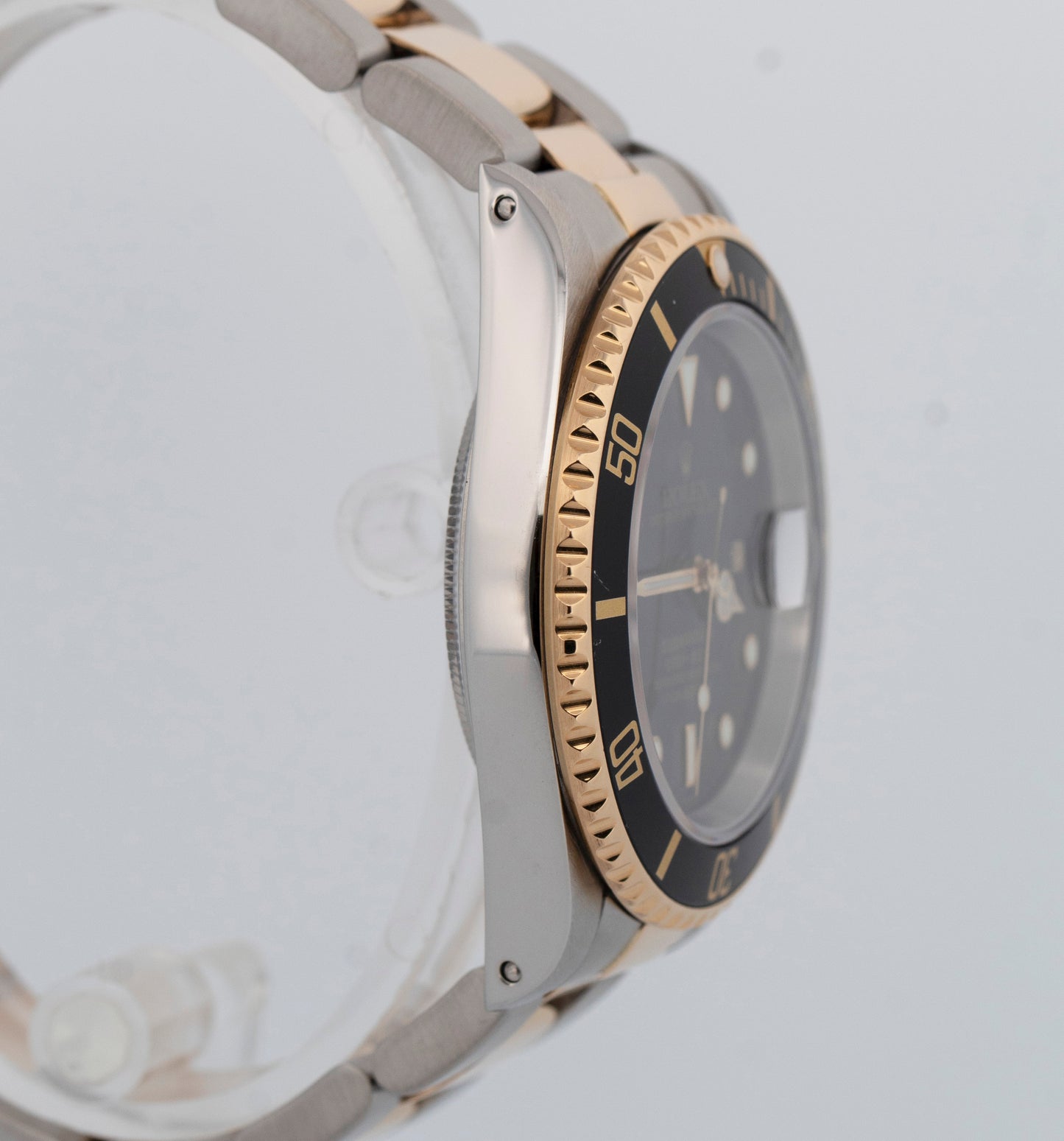 Rolex Submariner Date 40mm BLACK Two-Tone 18K Yellow Gold Steel 16613 LN Watch