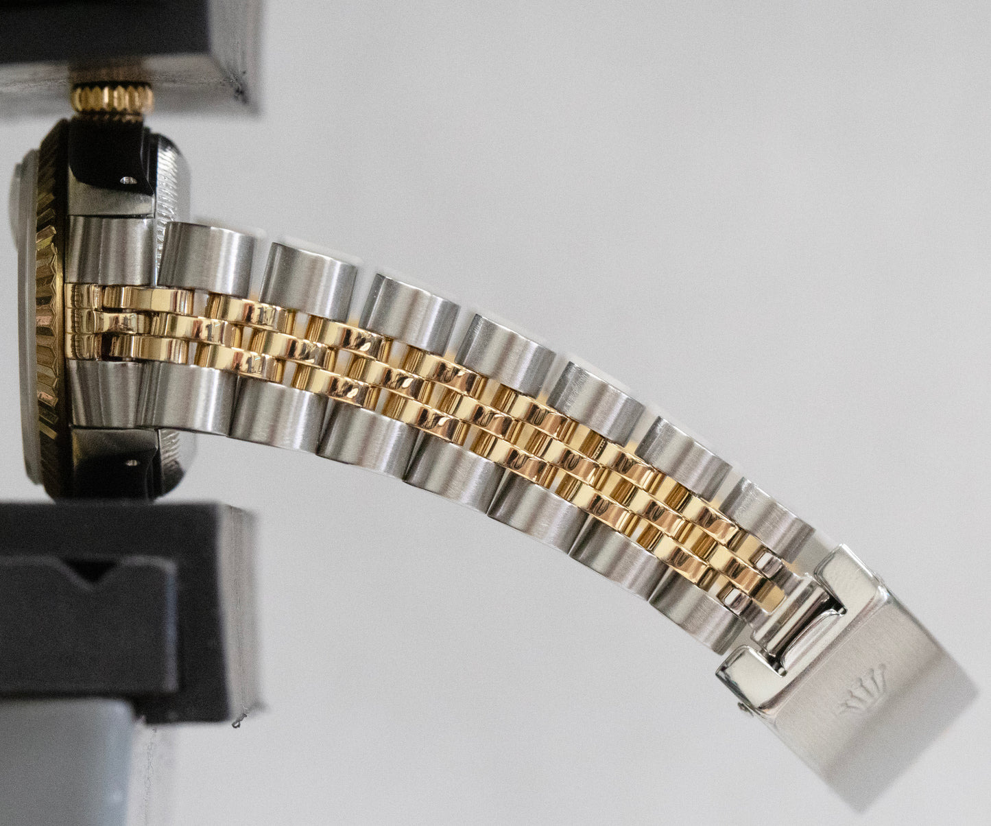 Ladies Rolex DateJust 26mm White TIFFANY 18K Gold Steel JUBILEE Fluted 69173