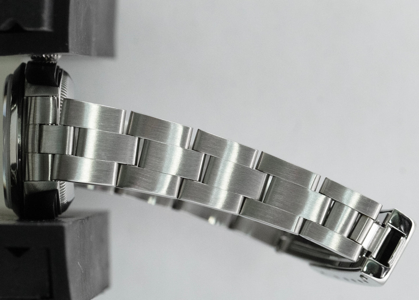 Ladies Rolex DateJust White Roman 26mm Stainless Oyster Automatic Watch 69160
