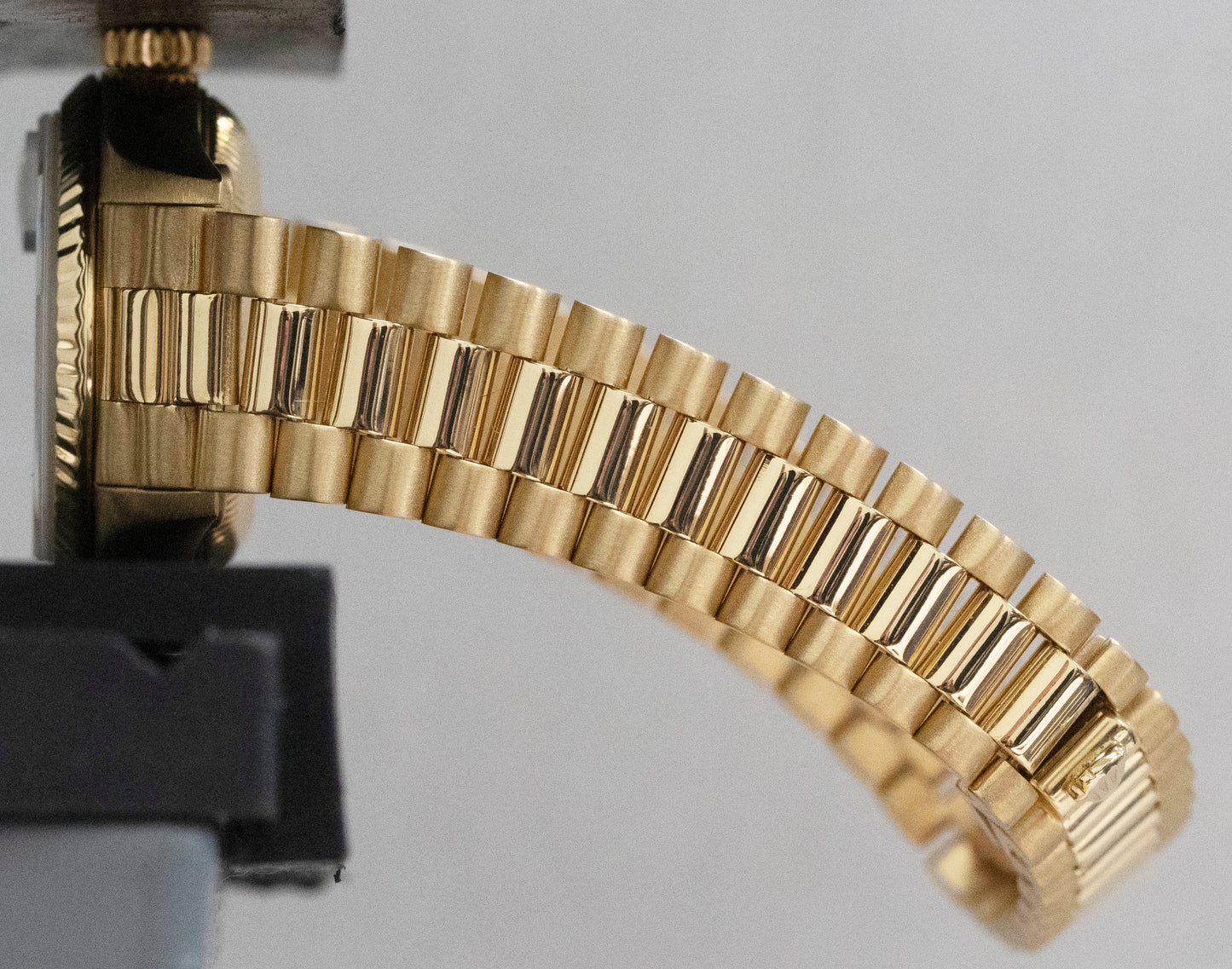 Ladies Rolex DateJust President BLUE ROMAN 18K Yellow Gold 26mm 69178 Watch