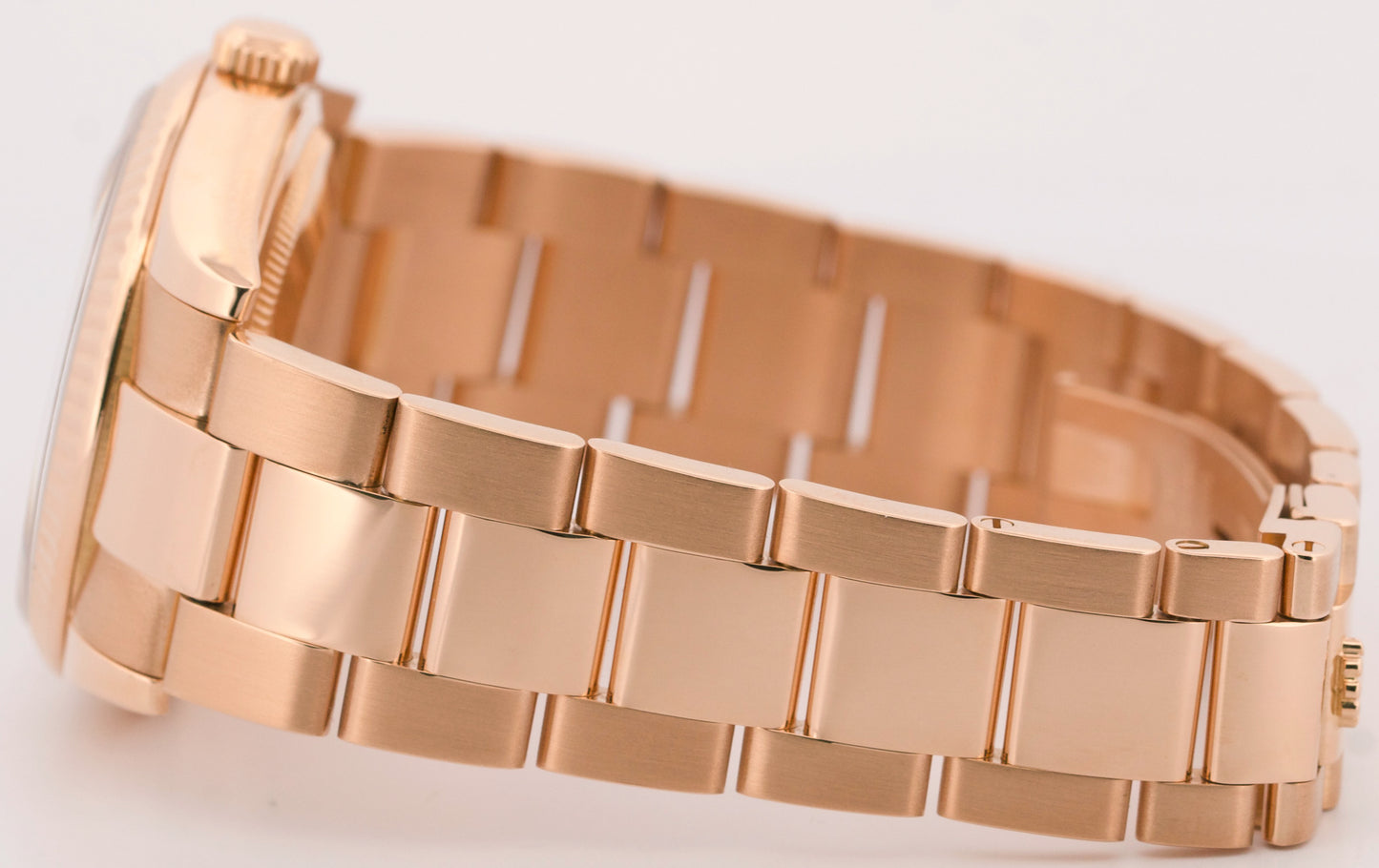 Rolex Day-Date Pink SUNDUST Roman 18k Rose Gold Fluted OYSTER 36mm 118235 Watch
