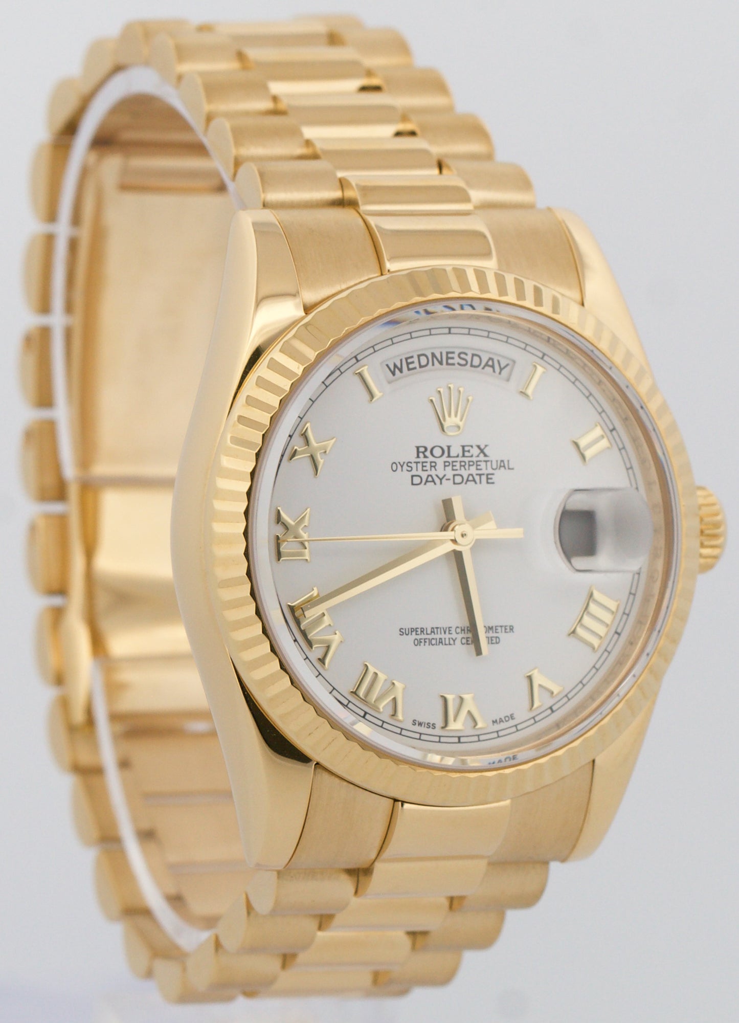 Rolex Day-Date President WHITE ROMAN 18K Yellow Gold Fluted 36mm 118238 BOX