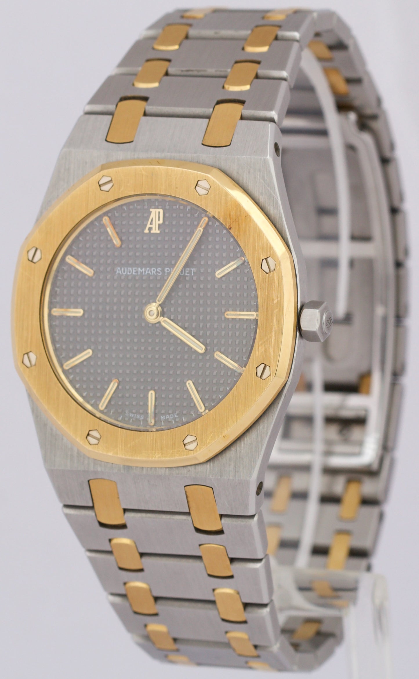 UNPOLISHED Audemars Piguet Royal Oak 33mm 18K Yellow Gold Steel Quartz 56303SA