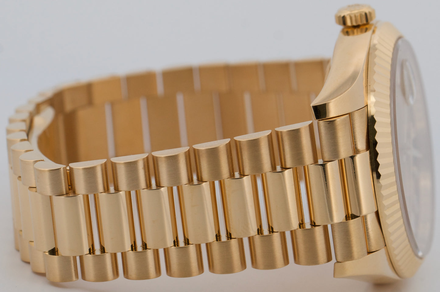 Rolex Day-Date President 40mm CHAMPAGNE BAGUETTE DIAMOND 18K Gold 228238 BOX