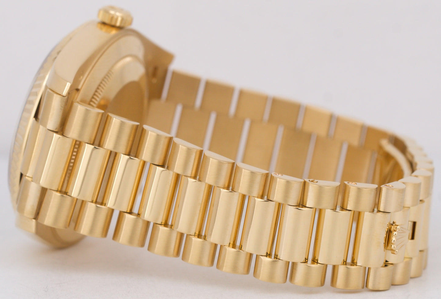 Rolex Day-Date President 40mm SILVER MOTIF 18K Yellow Gold Fluted 228238 BOX