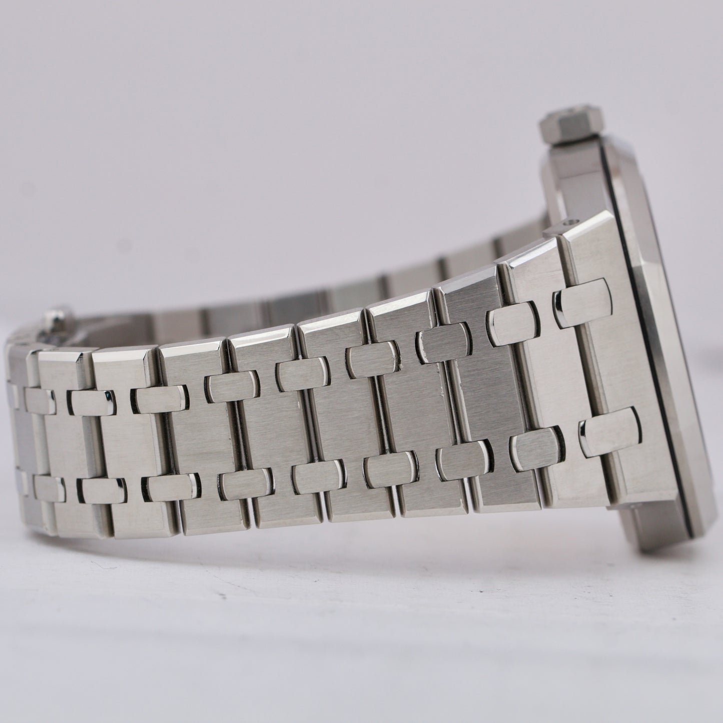 Audemars Piguet Royal Oak BLACK 41mm 15400ST.OO.1220ST.01 Stainless Steel Watch