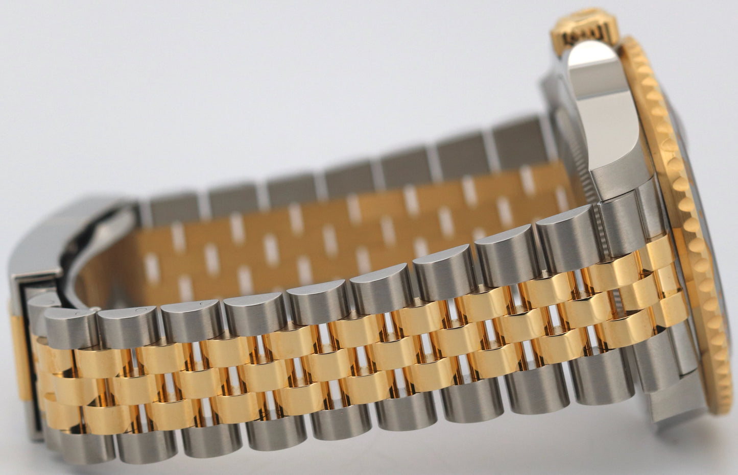 OCT. 2024 PAPERS Rolex GMT-Master II BUMBLEBEE 18K Gold 126713GRNR JUBILEE BOX