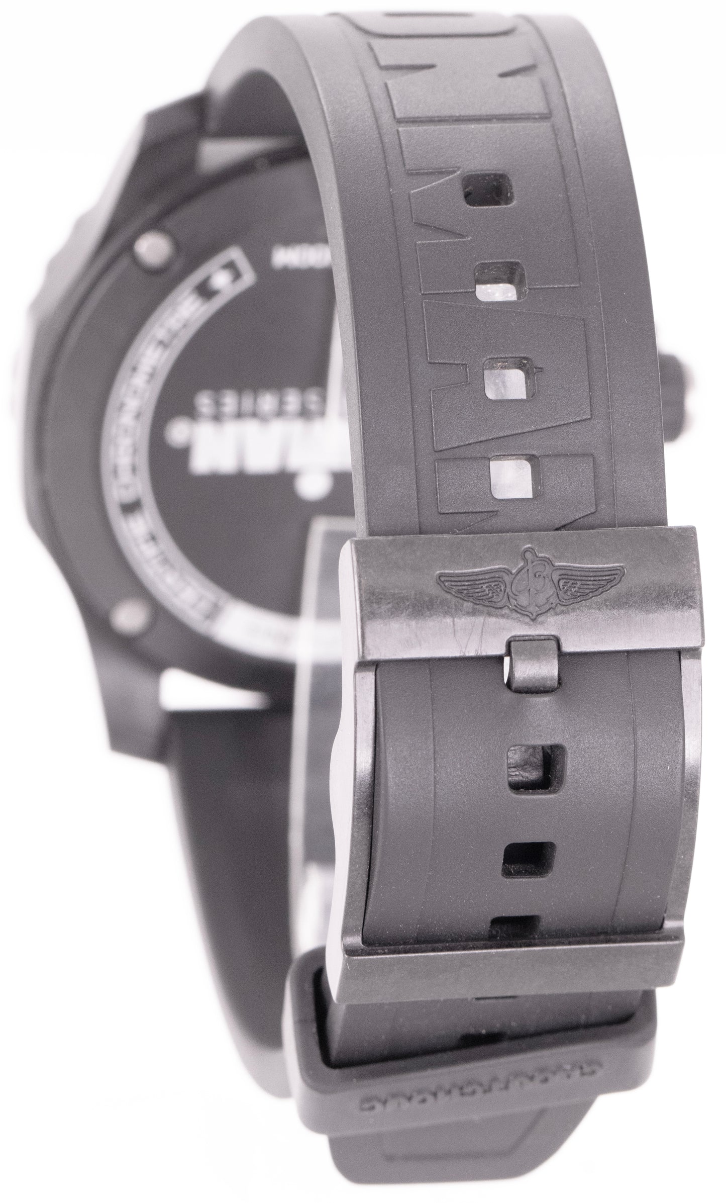 MINT Breitling Endurance Pro Ironman Finisher Breitlight X82310 44mm Watch B+P