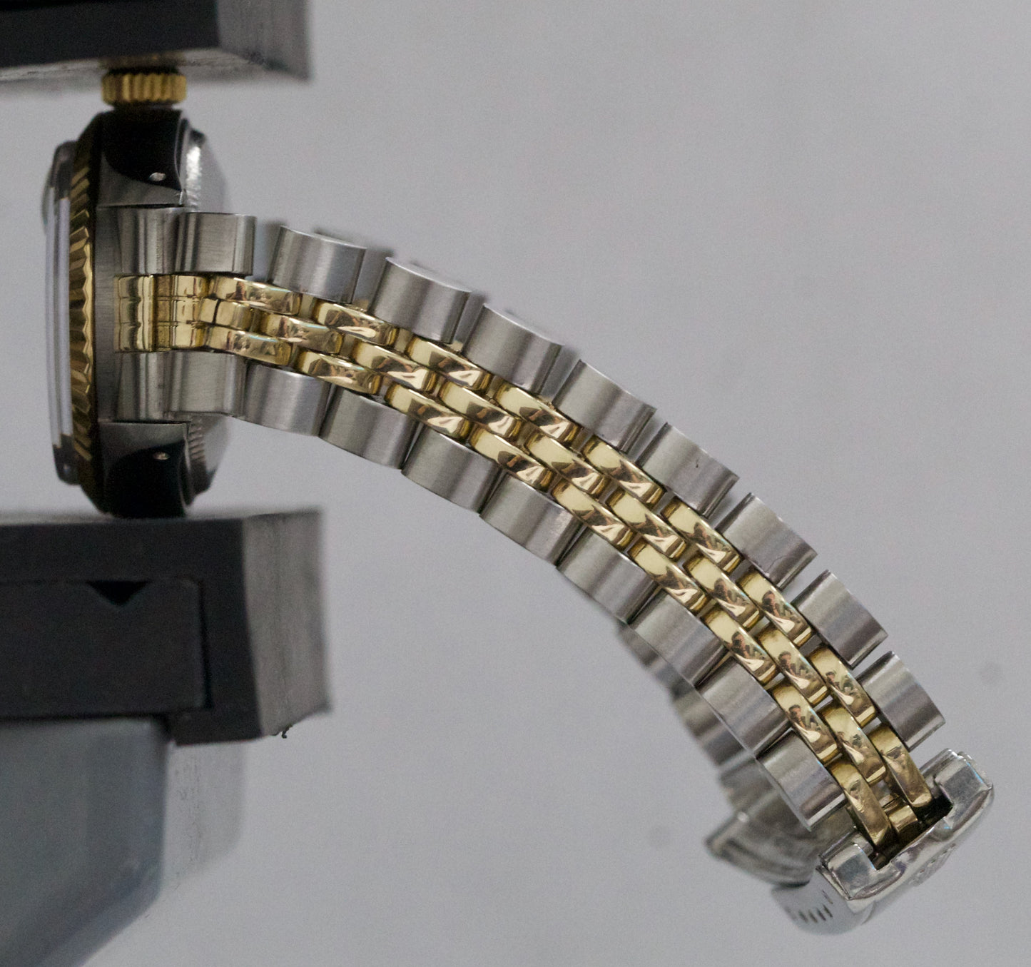 Rolex Date 26mm BLUE 18K Yellow Gold Stainless Steel Fluted JUBILEE 6917 Watch