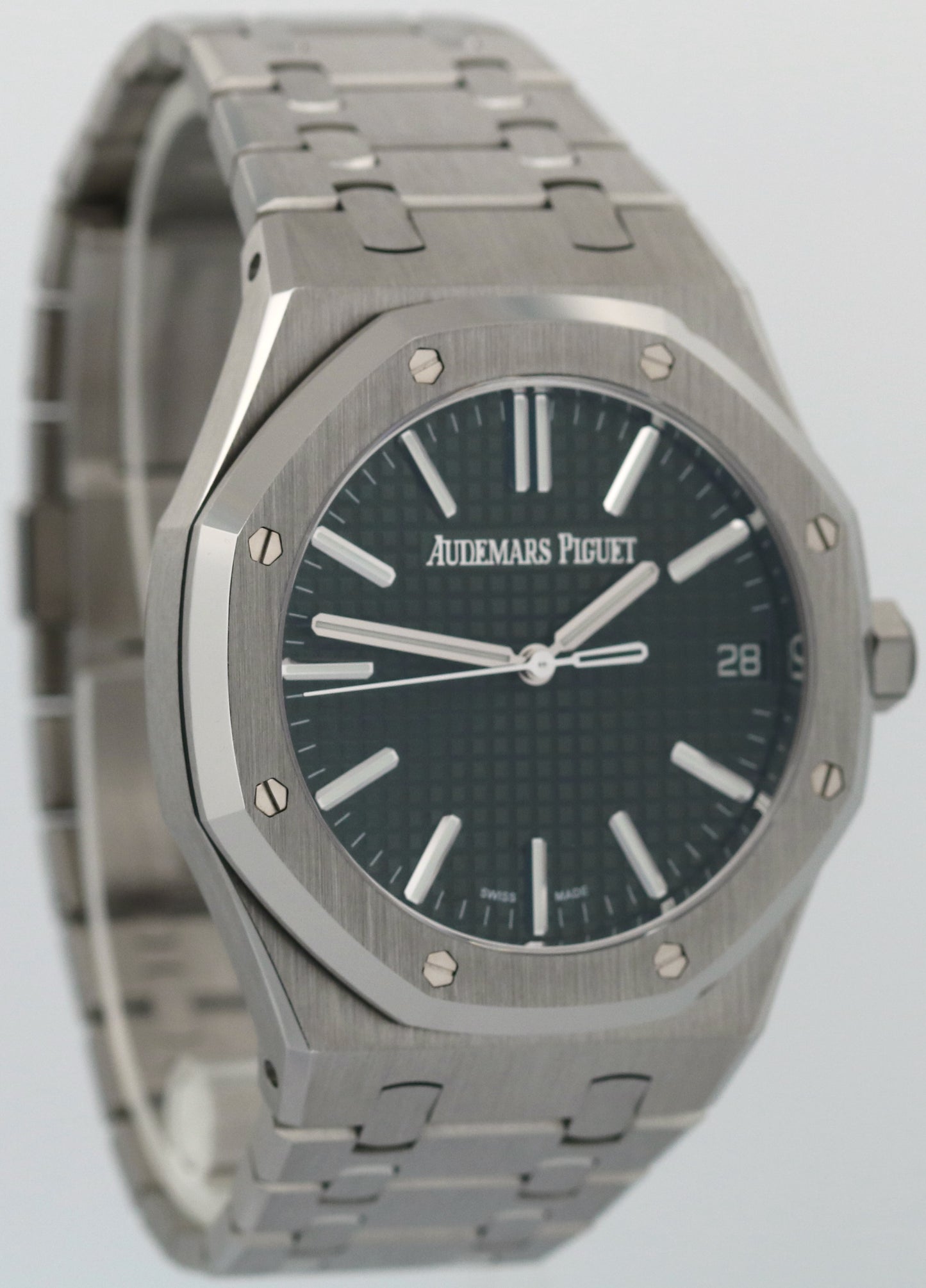 2023 PAPERS Audemars Piguet Royal Oak GREEN 41mm Steel 15510ST.OO.1320ST.09 BOX