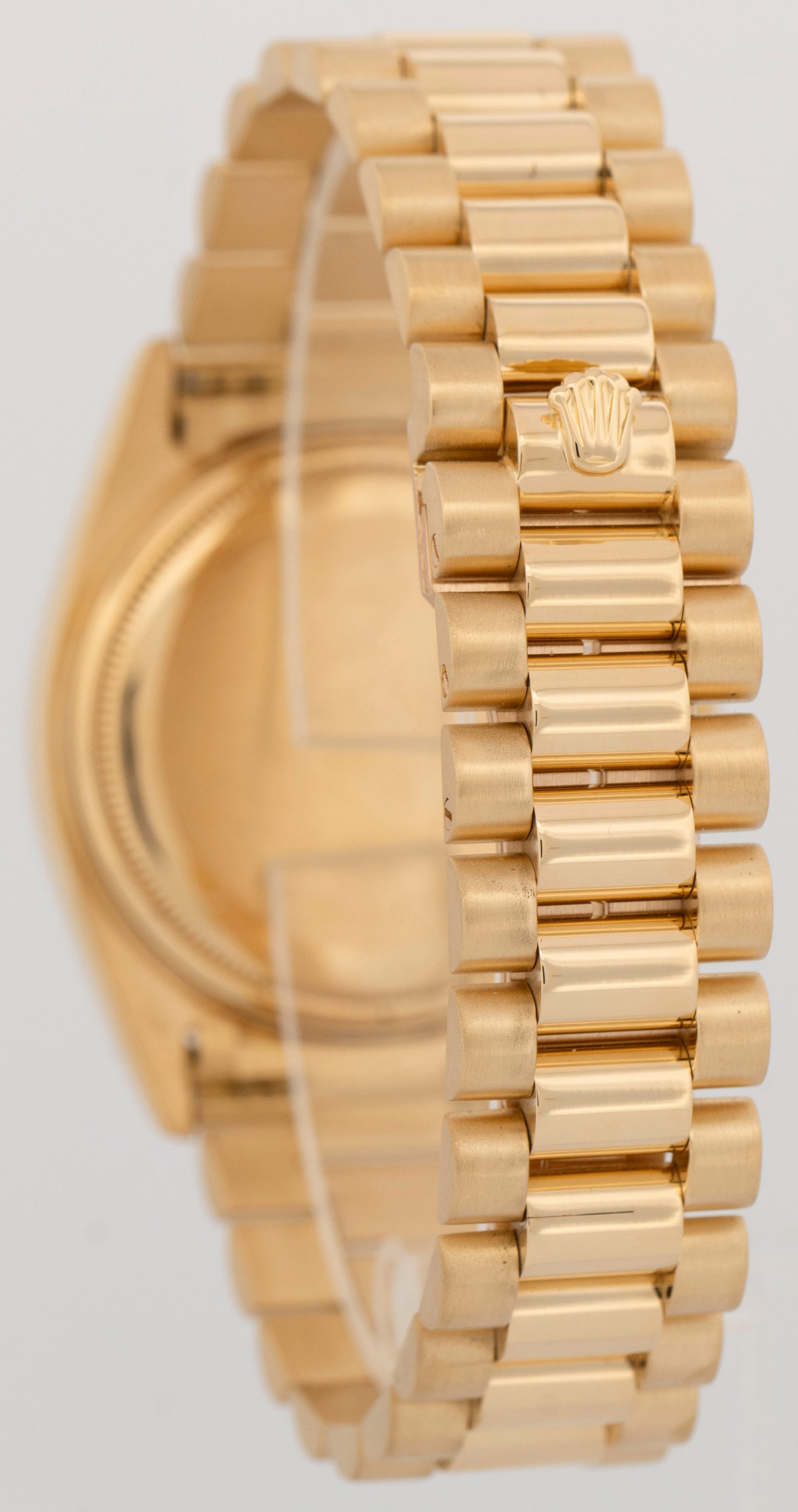 MINT Rolex Day-Date President MOP DIAMOND 36mm 18K Yellow Gold Watch 18038