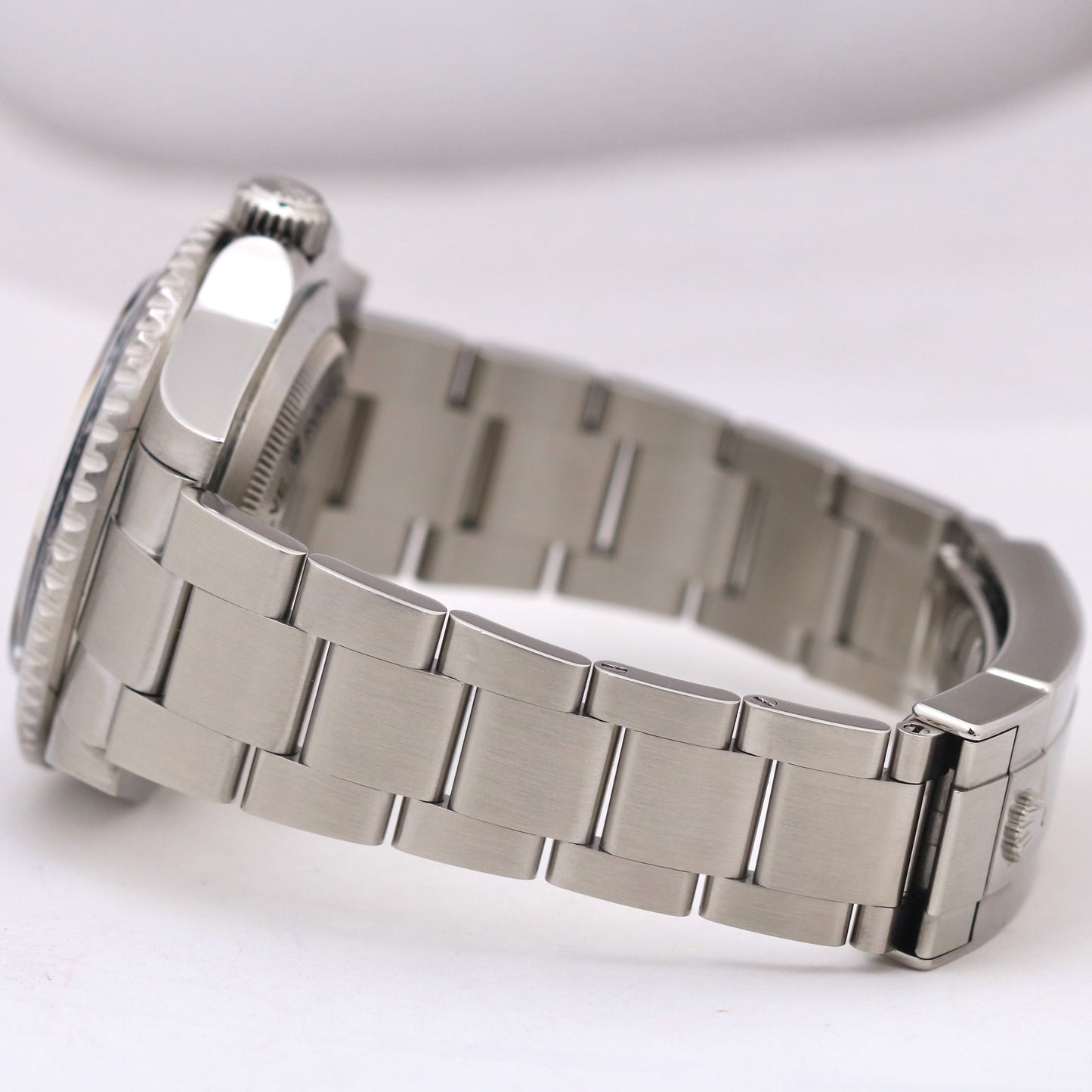 MINT Rolex Sea-Dweller 4000 SD4K Black Ceramic Stainless Steel 116600 40mm Watch