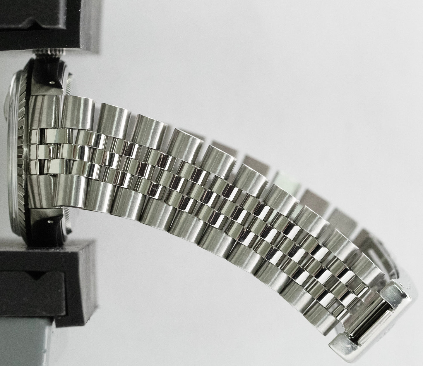 1986 Rolex DateJust 36mm White Roman Jubilee Stainless Automatic Watch 16030