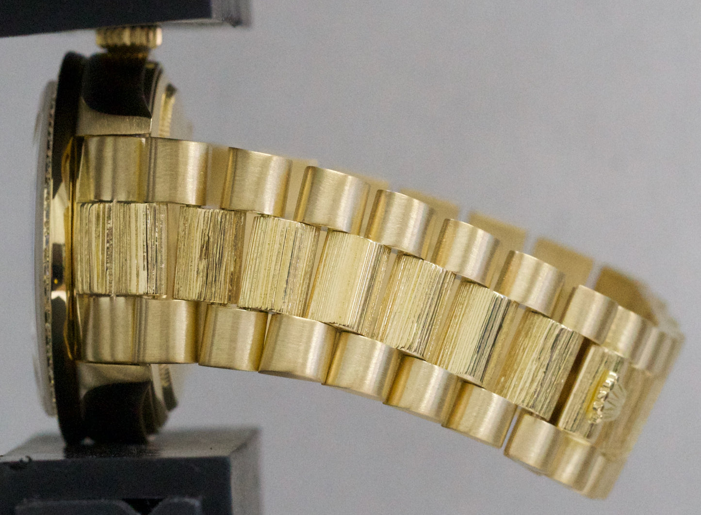 Rolex Day-Date President 18238 CHAMPAGNE DIAMOND 36mm BARK 18K Yellow Gold