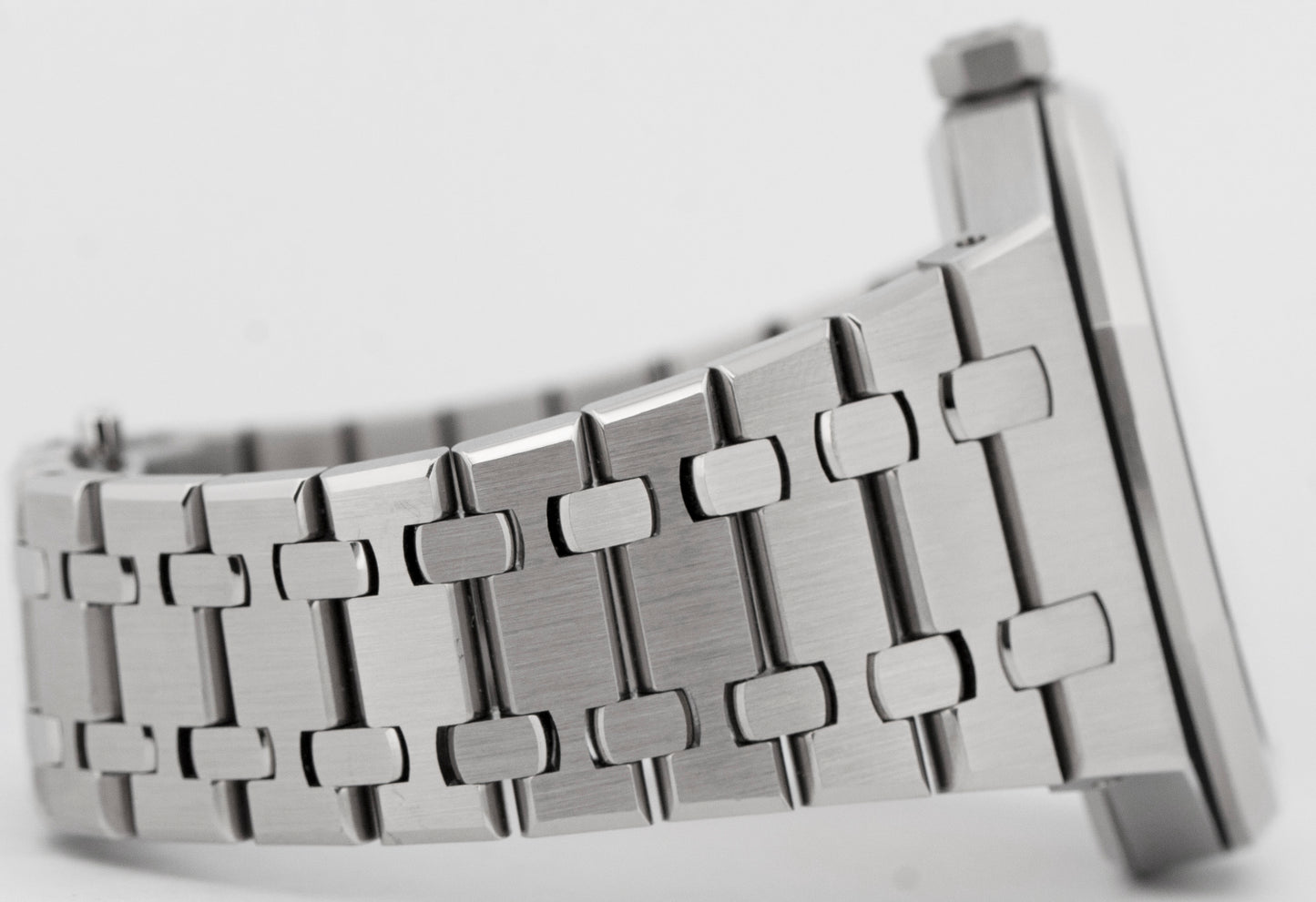Audemars Piguet Royal Oak White Stainless Steel 41mm Watch 15400ST.OO.1220ST.02