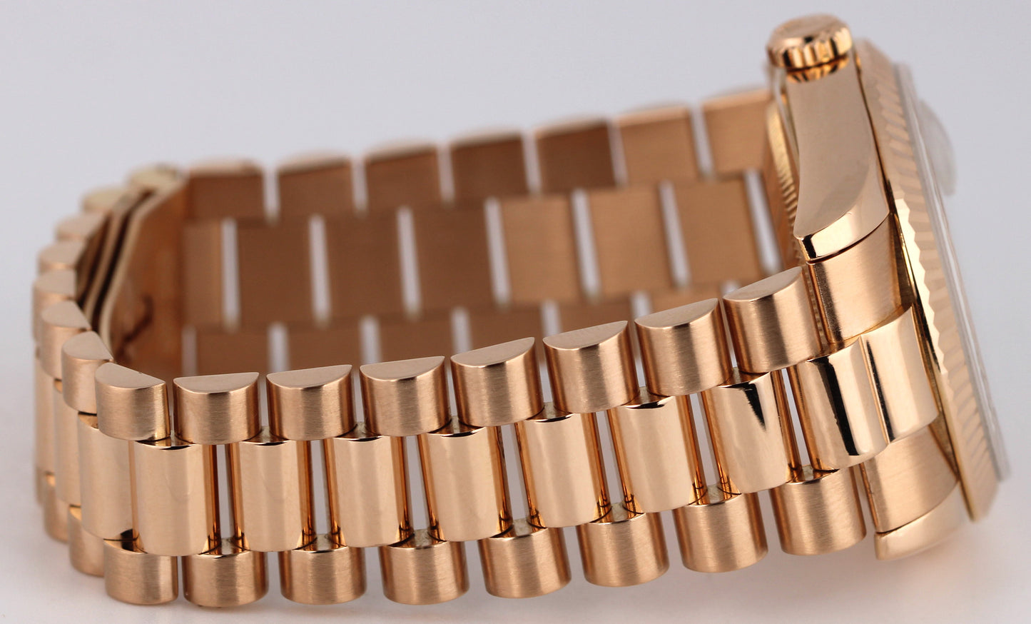 Rolex Day-Date President 18k Rose Gold Tahitian Mother Pearl 36mm 118235 Watch