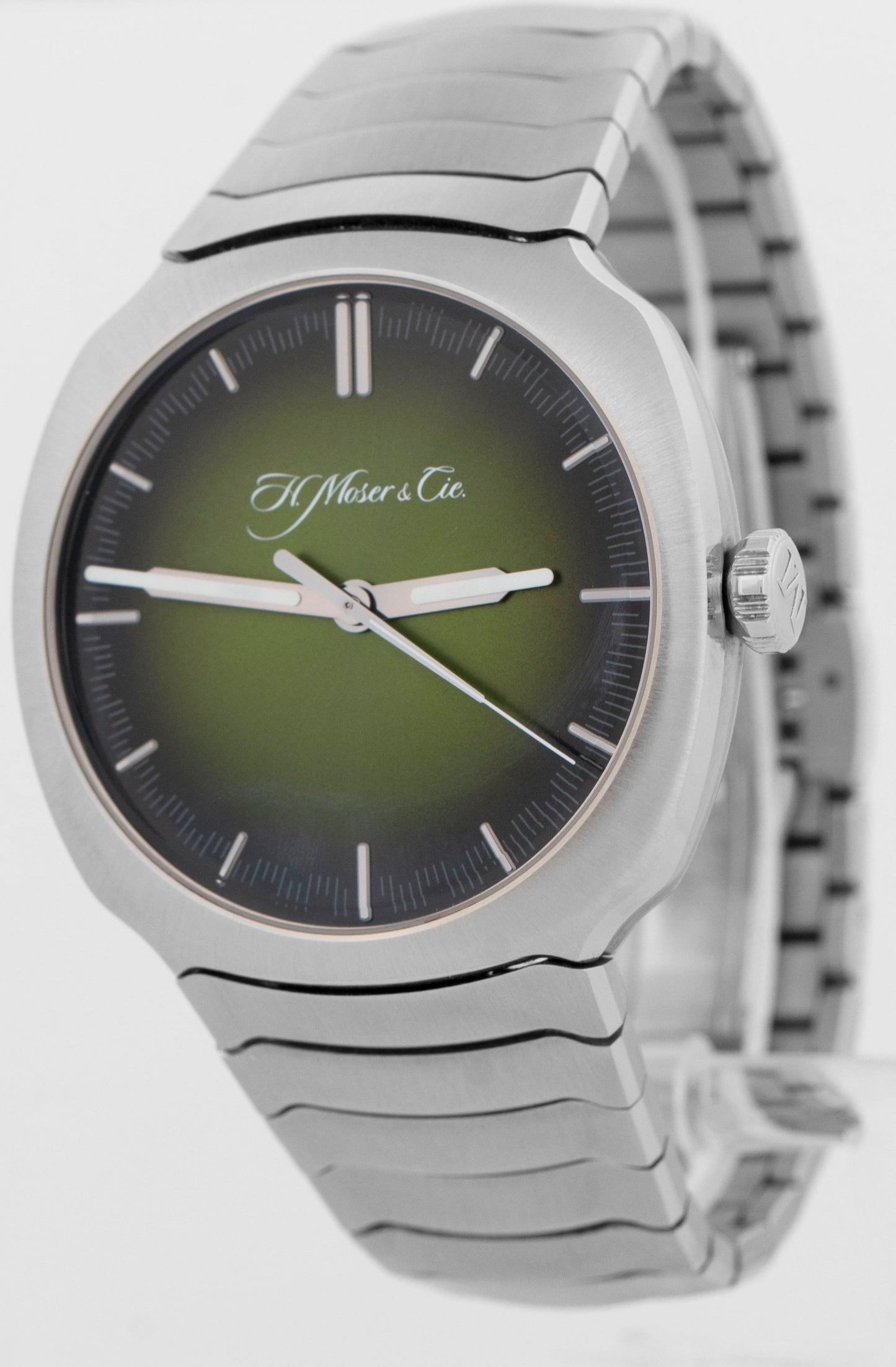 PAPERS H. Moser & Cie Streamliner Centre Seconds Matrix Green Fume 6200-1200 BOX