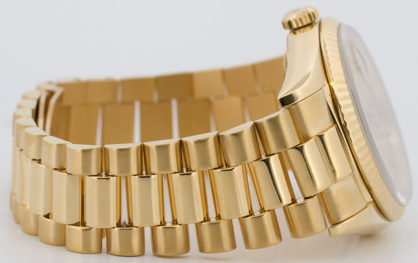 Rolex Day-Date President CHAMPAGNE 36mm 18K Yellow Gold Fluted 18238 Watch