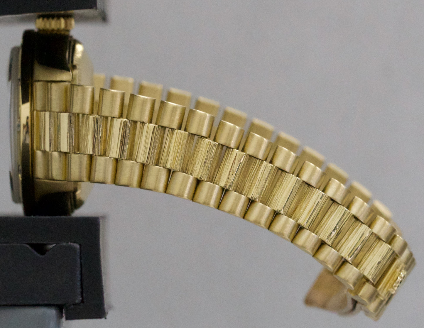 Ladies Rolex DateJust President 26mm DIAMOND BARK 18K Yellow Gold 69288 Watch