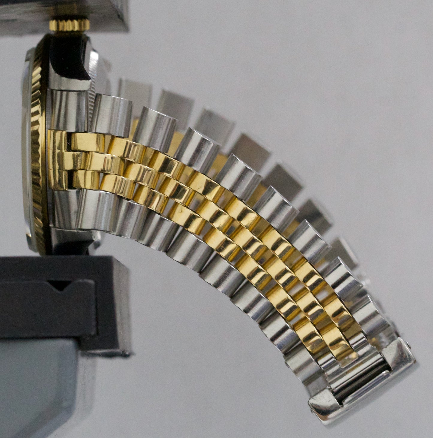 Rolex DateJust 36mm MOP ROMAN 18K Yellow Gold Fluted Steel JUBILEE 16233 Watch