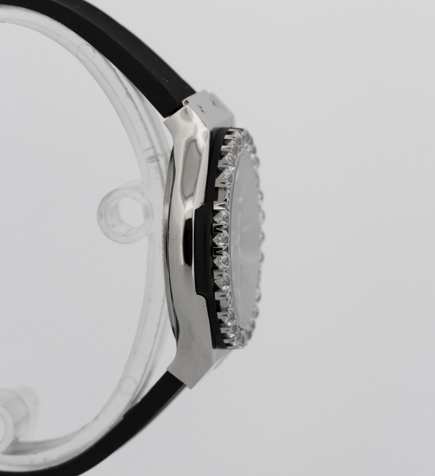 2024 Hublot Big Bang Classic Fusion Crown of Light 582.NX.1470.RX.1504.COL20