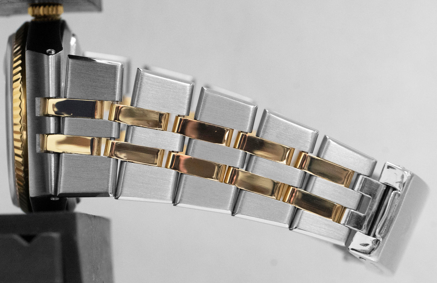 Rolex Oysterquartz DateJust 36mm MOP DIAMOND Two-Tone 18K Gold Steel Watch 17013