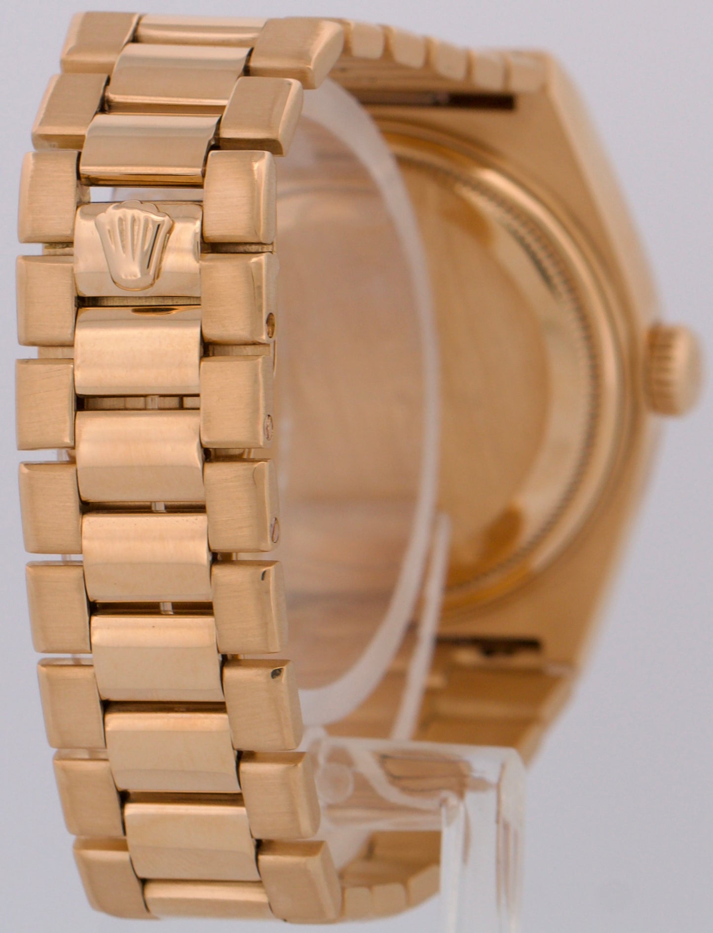 VINTAGE Rolex OysterQuartz Day-Date CREAM ROMAN 36mm 18K Yellow Gold Watch 19018