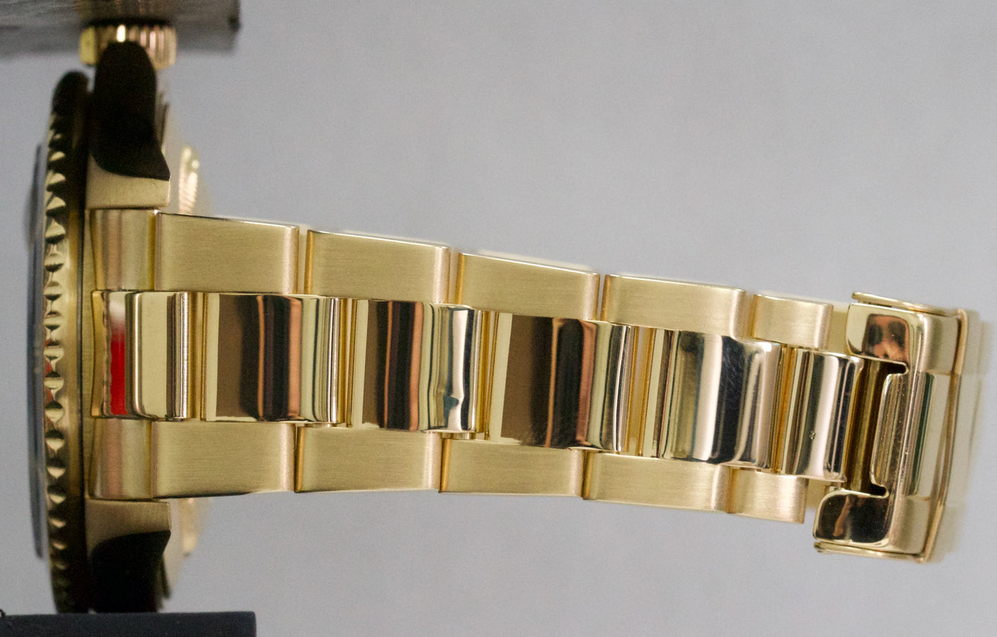 Rolex Submariner Date BLACK 18K Yellow Gold NO-HOLES Oyster 40mm 16618 Watch