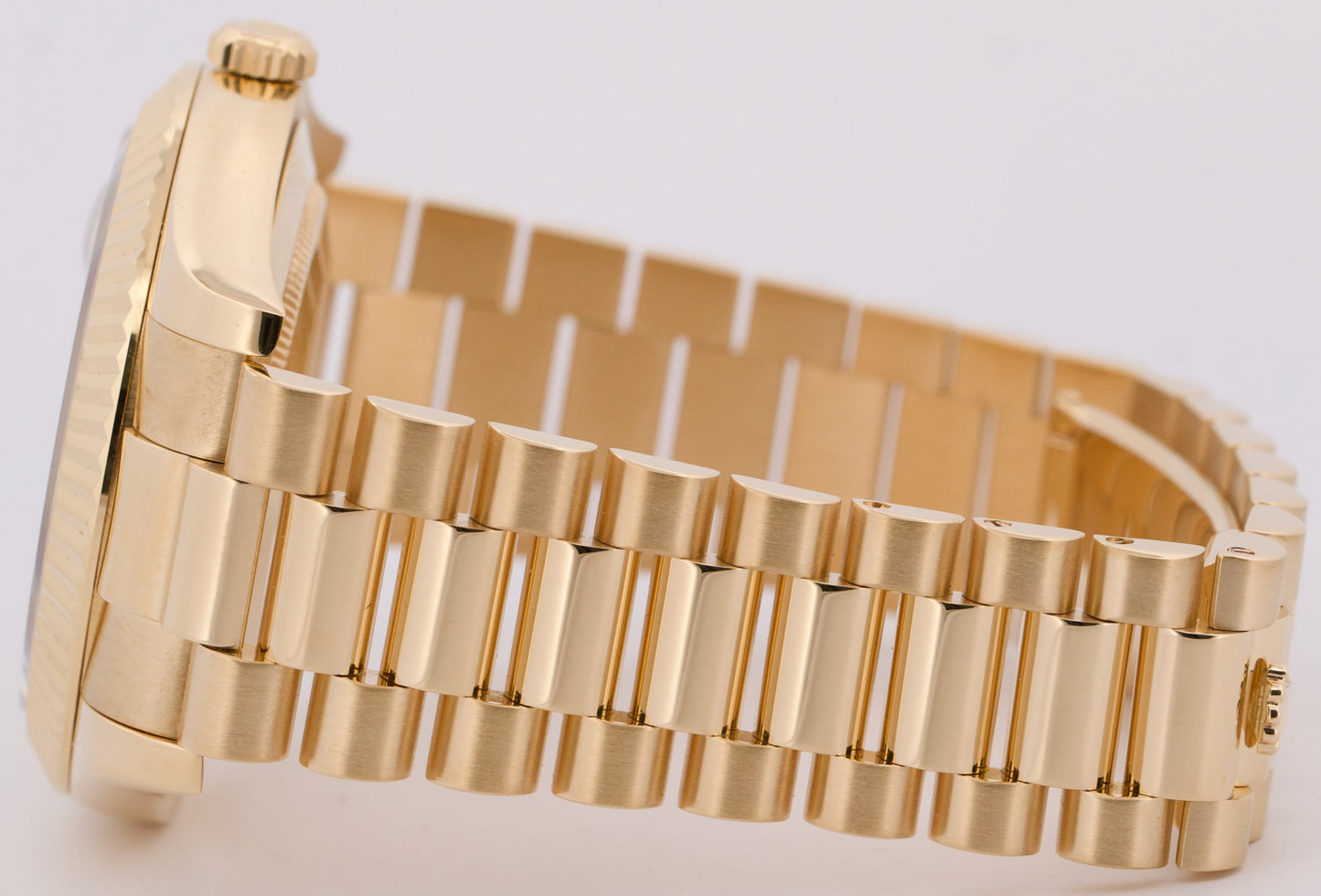 MINT Rolex Day-Date II President 41mm WHITE ROMAN 18K Yellow Gold 218238 BOX
