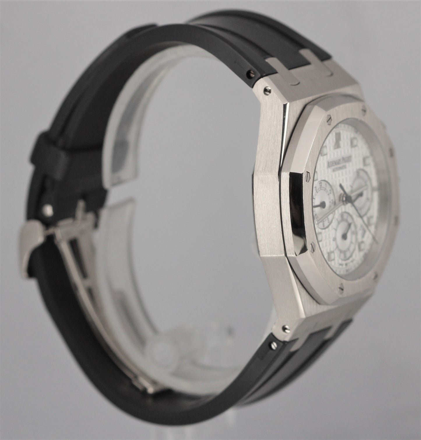 Audemars Piguet Royal Oak Chronograph 18k White Gold 39mm 26022BC.OO.DOO2CR.01
