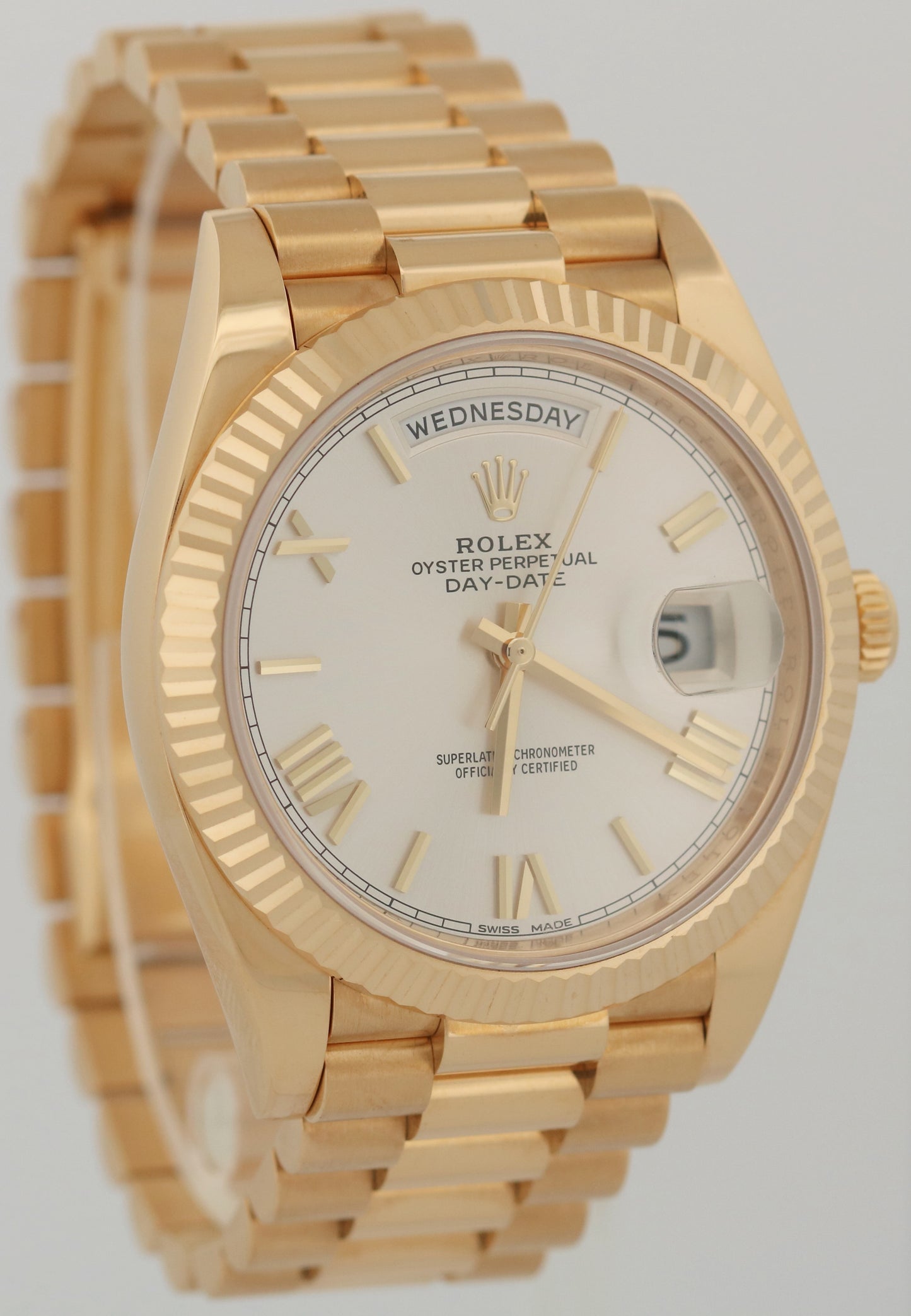 PAPERS Rolex Day-Date President 40mm SILVER ROMAN 18K Yellow Gold 228238 BOX