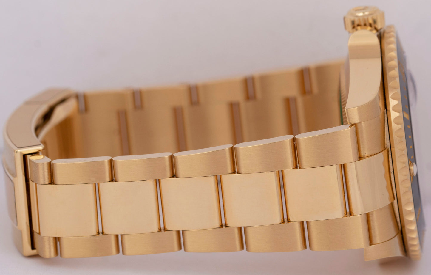 Rolex Submariner Date 41mm BLACK 18K Yellow Gold Ceramic Watch 126618 LN BOX