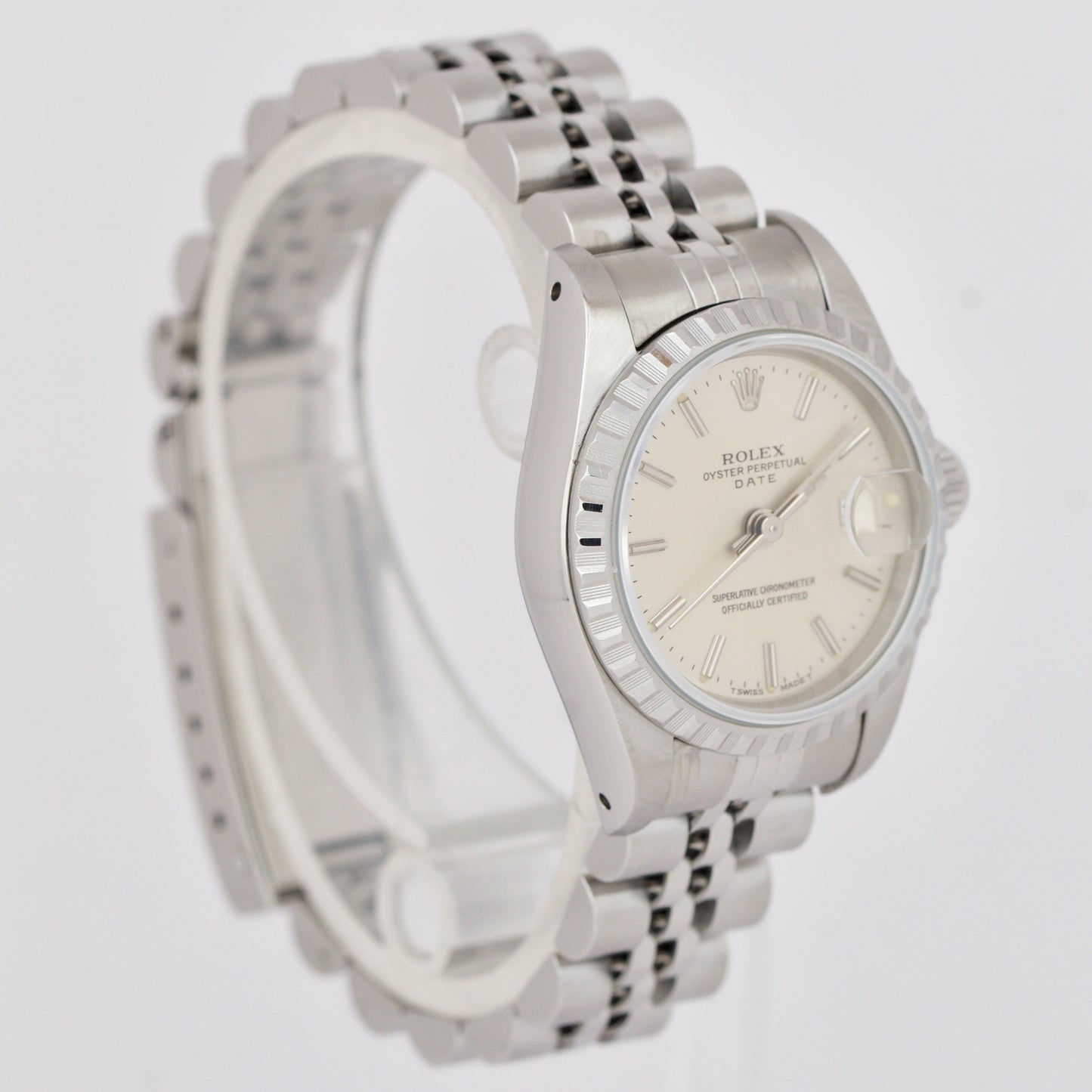 Ladies Rolex Oyster Perpetual DateJust 26 Silver Engine-Turned Jubilee 69240