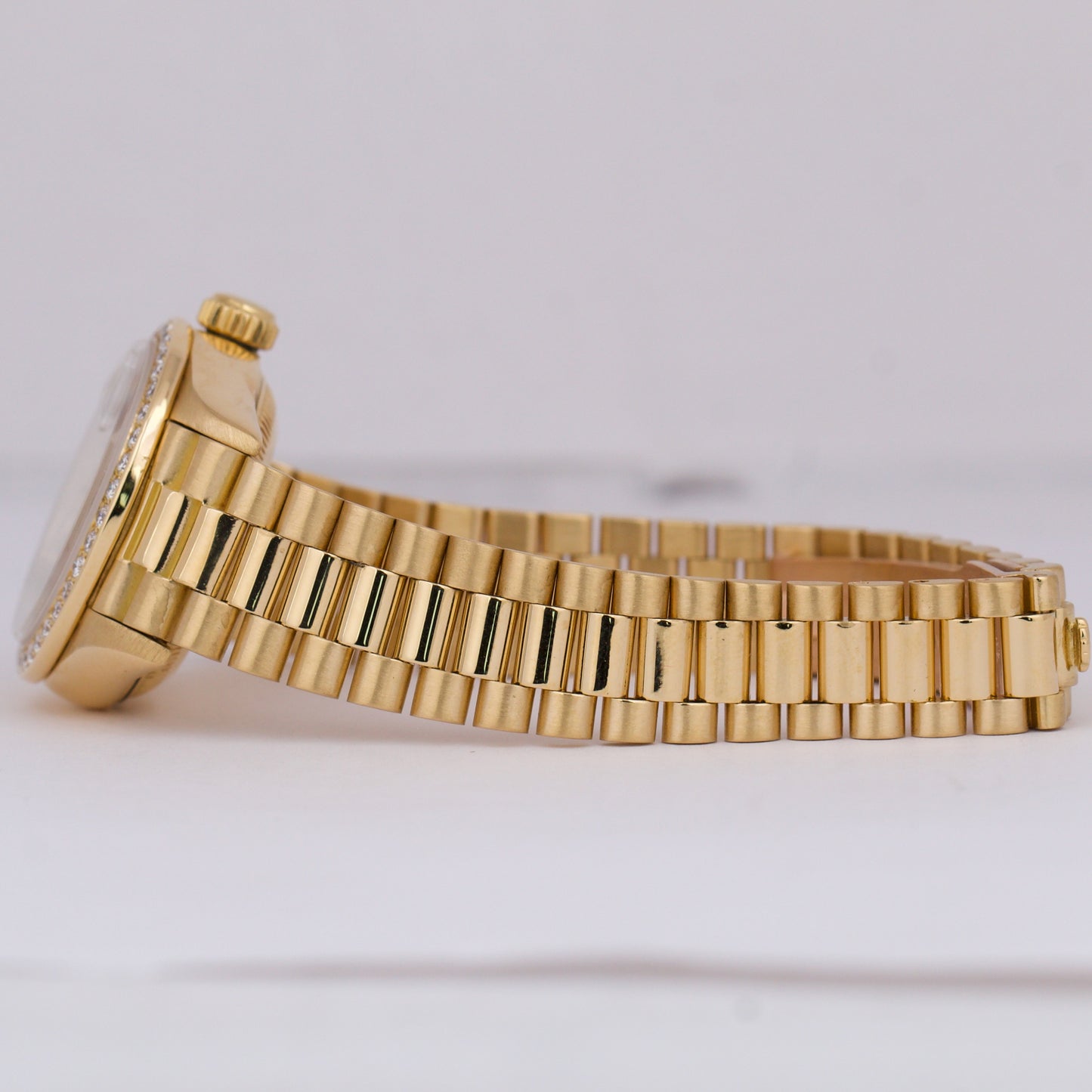 Ladies Rolex DateJust President 26mm MOTHER OF PEARL DIAMOND Yellow Gold 69178
