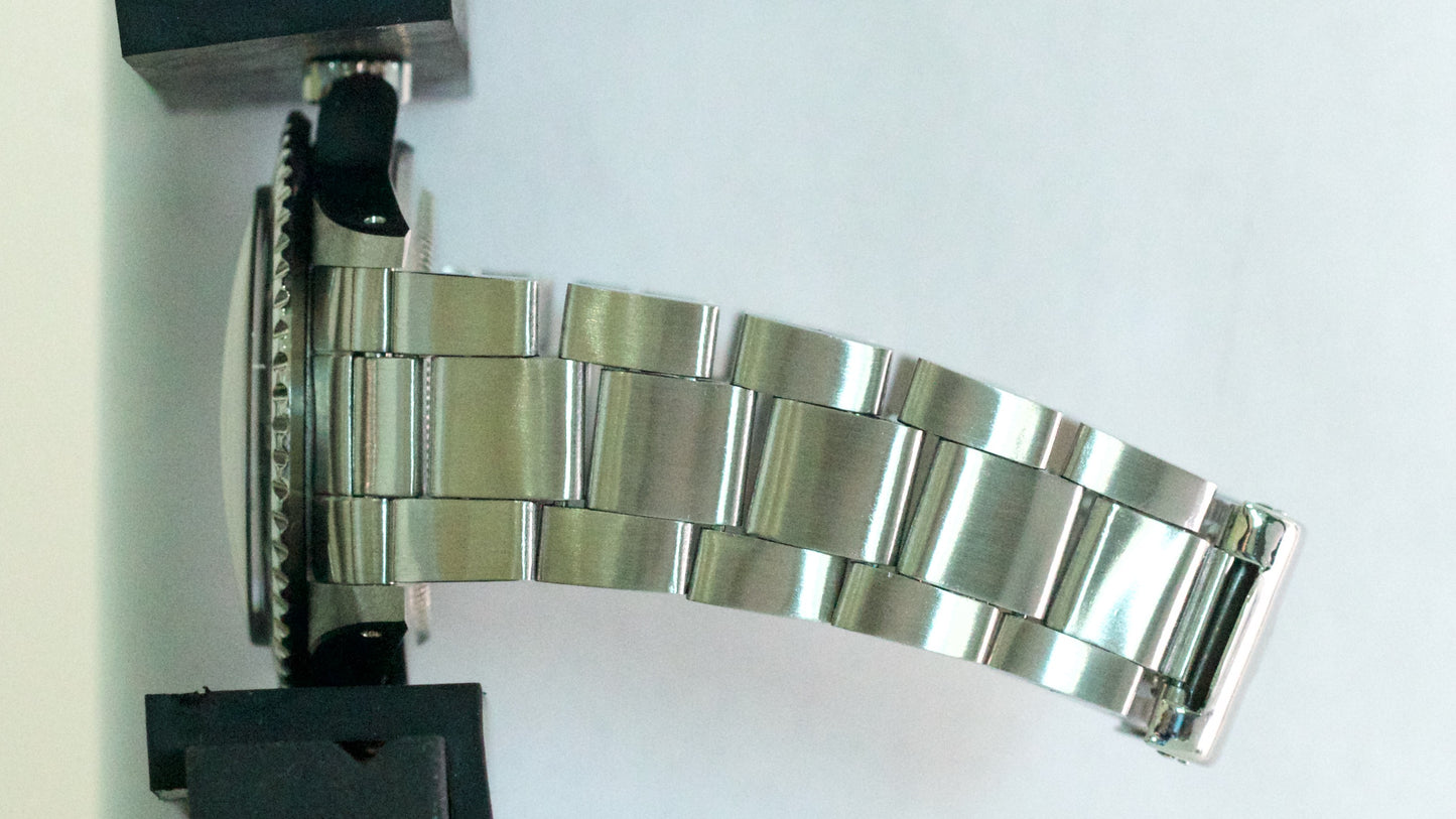 VINTAGE 1966 Rolex Submariner No-Date GILT DIAL 40mm Steel Automatic 5513 Watch