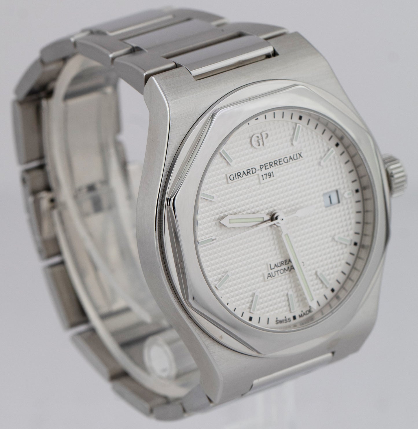 Girard Perregaux Laureato 225th Anniversary Stainless 41mm White Watch 81000 BOX