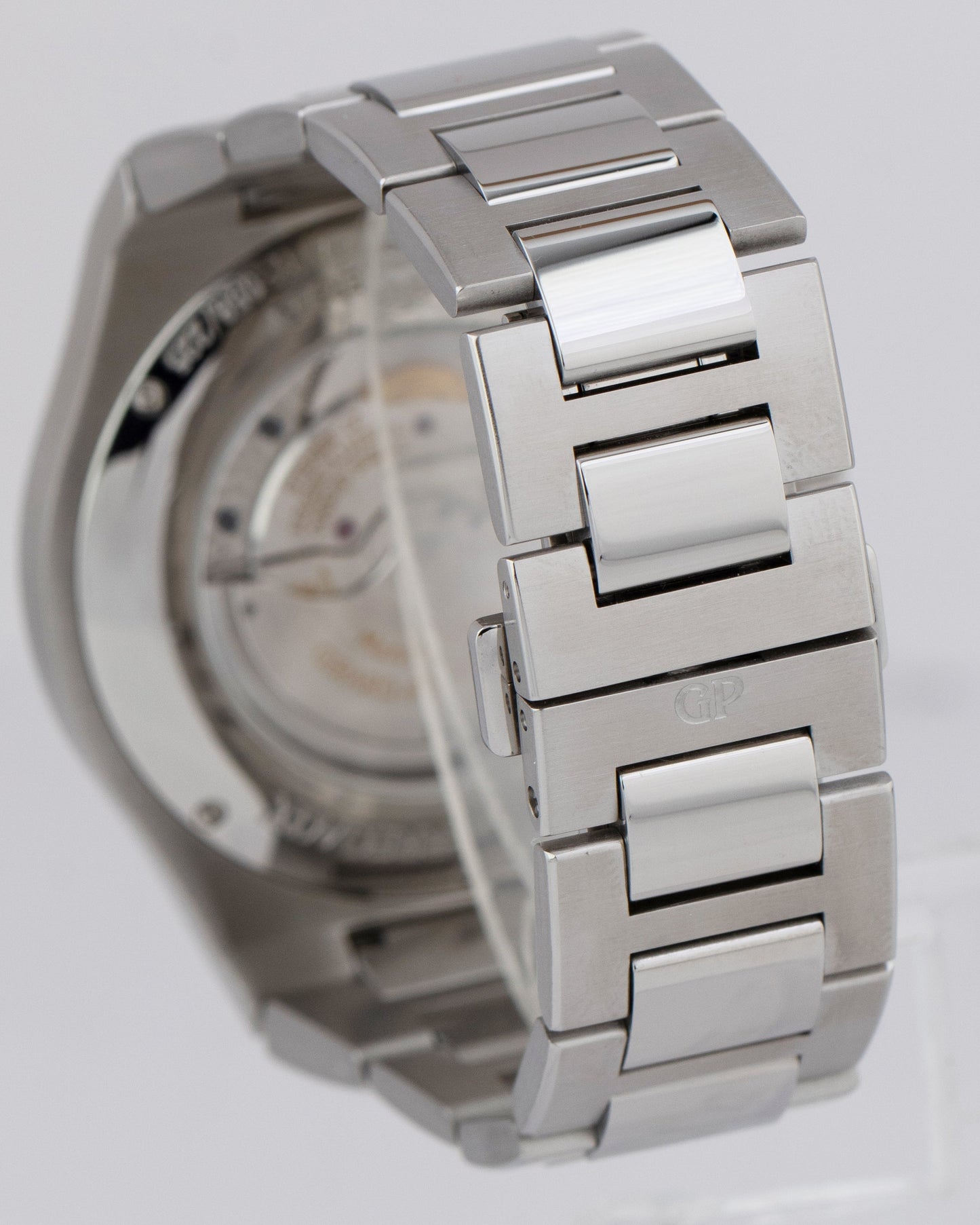 Girard Perregaux Laureato 225th Anniversary Stainless 41mm White Watch 81000 BOX