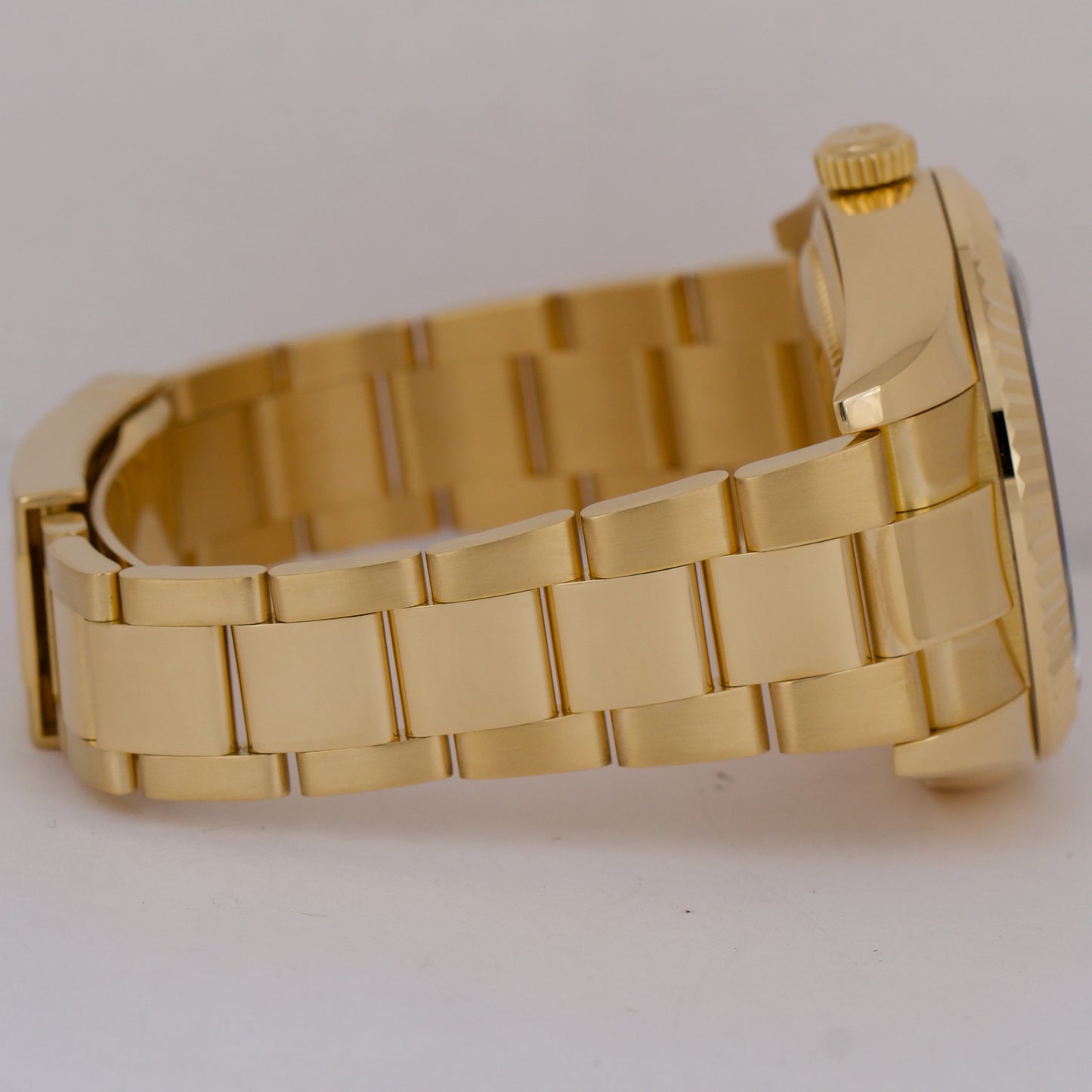 Rolex Sky-Dweller CHAMPAGNE ARABIC 18K Yellow Gold Oyster 42mm Watch 326938 BOX